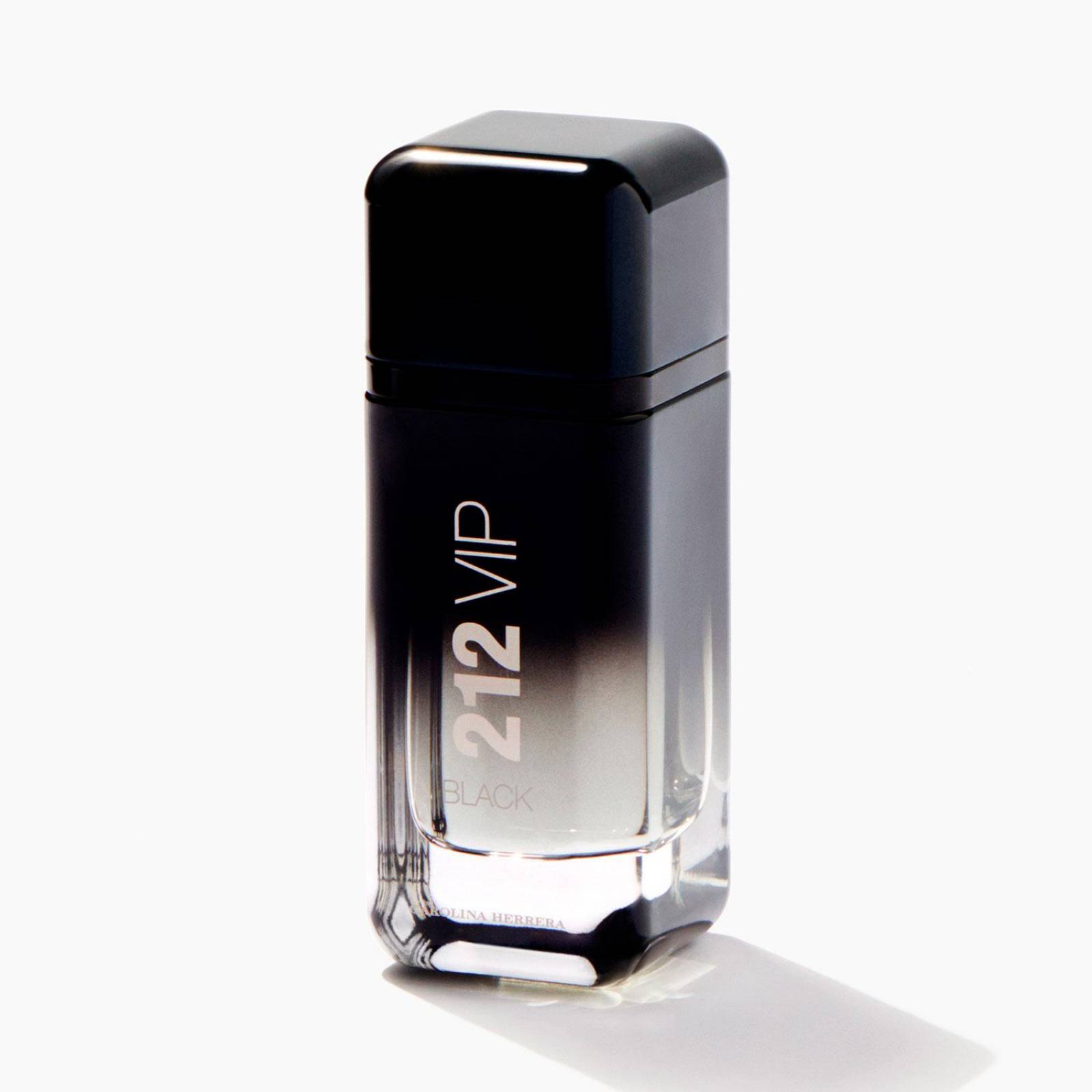 Loción 212 VIP Men in Black de Carolina Herrera EDP 200 ml 