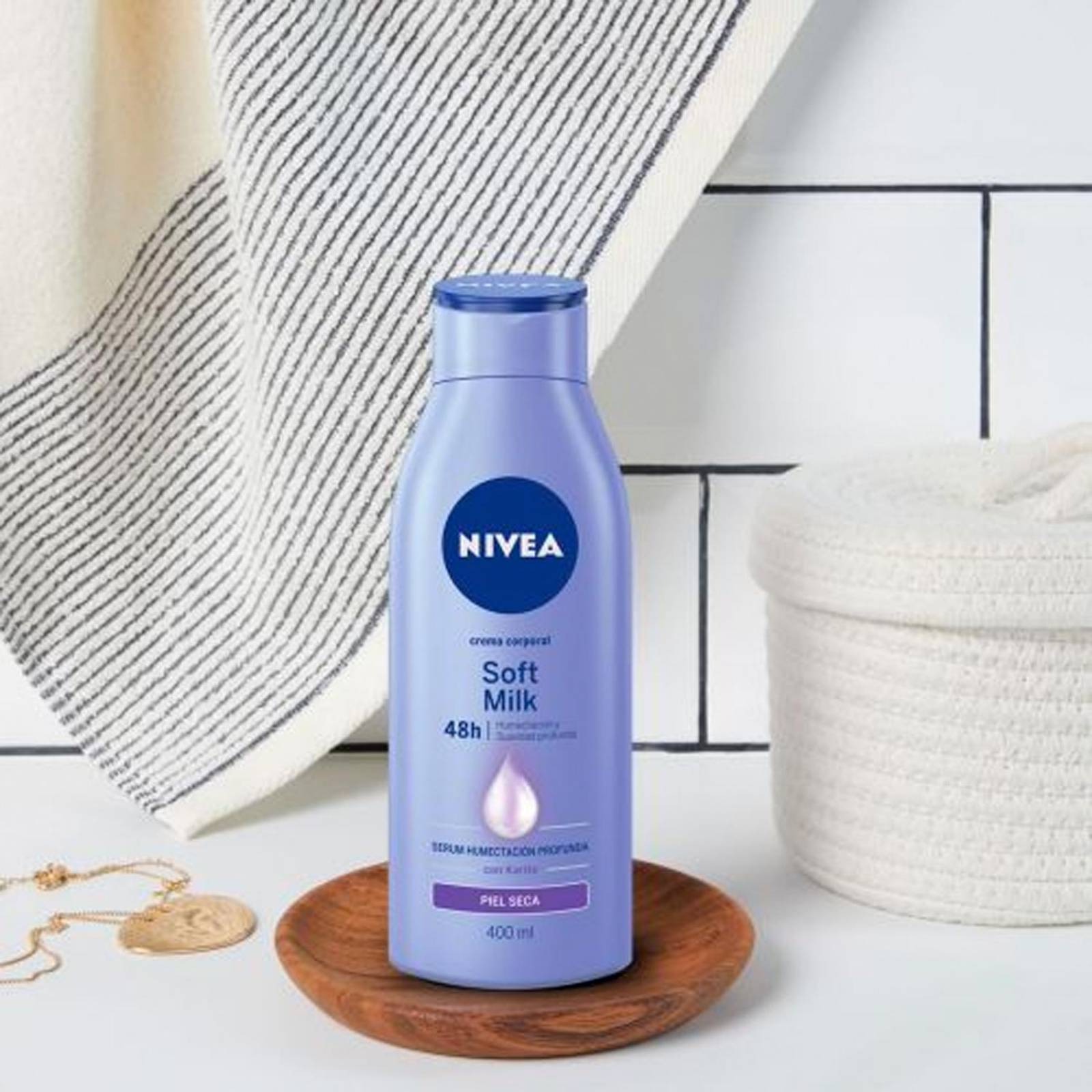 Crema Corporal Nivea Soft Milk Piel Seca 400 ml 