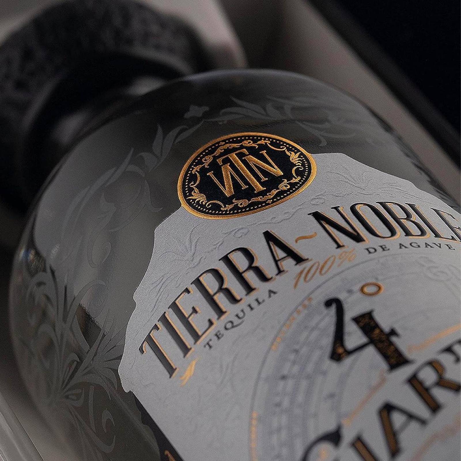 Tequila Tierra Noble 4 Cuarto Reposado Cristalino 750 ml 