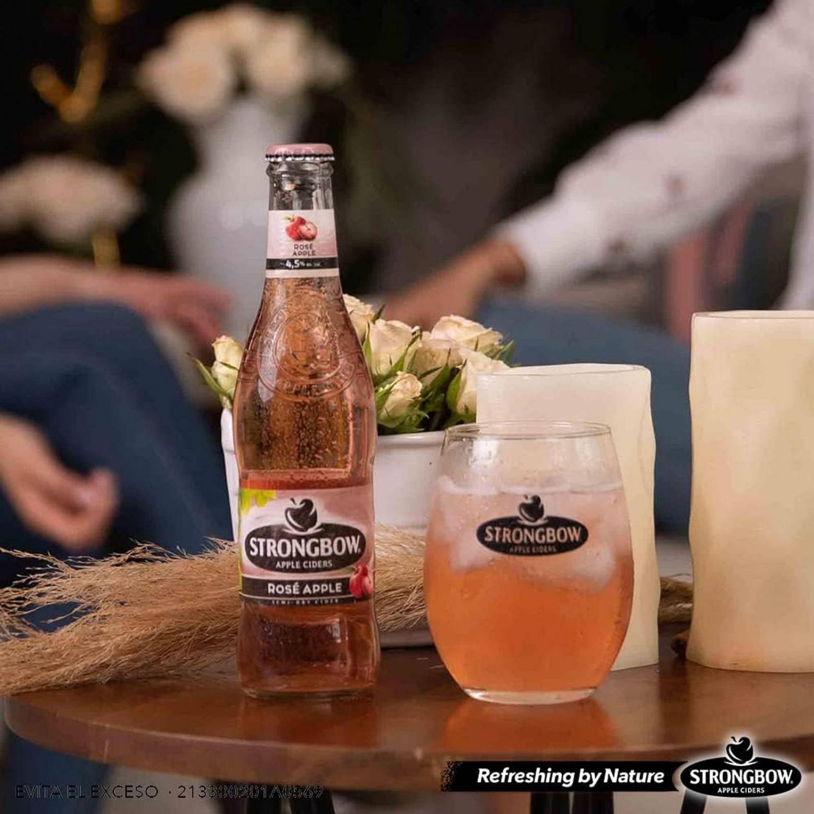 Pack de 12 Bebida alcohólica Strongbow Apple Ciders Rose 330 ml