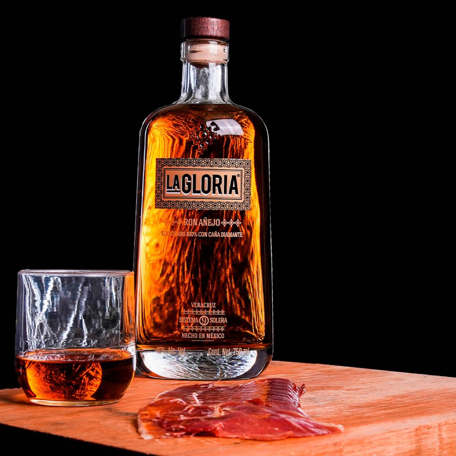 Ron La Gloria Añejo 750 ml