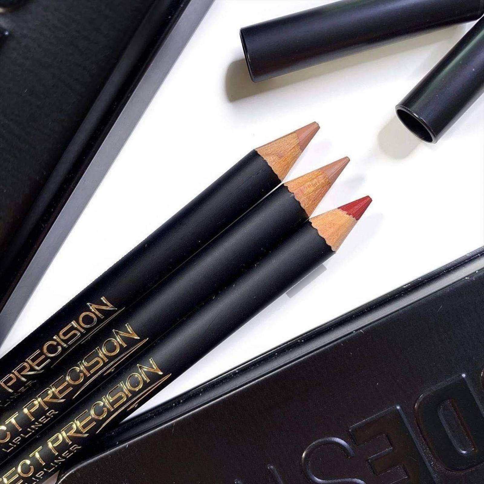 Delineador De Labios La Girl Perfect Precision 149g