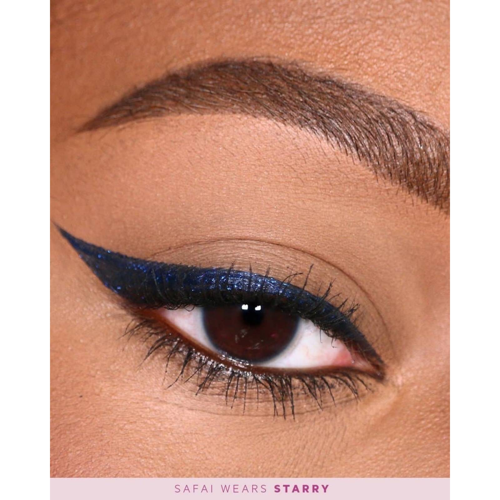 Delineador De Ojos Liquido Flower Kajal 17ml