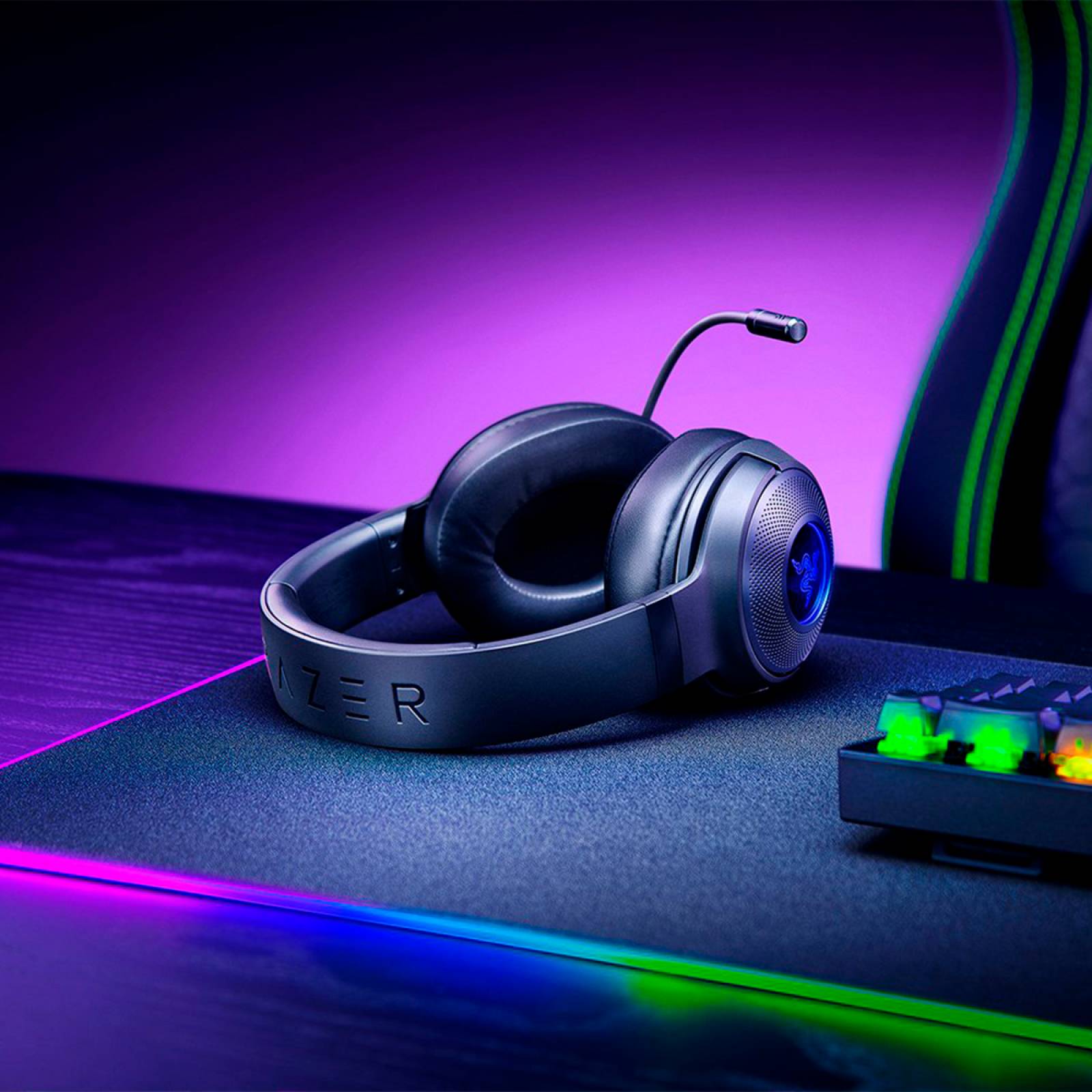 Audífonos Gamer Razer Kraken V3 X para PC y PS4 Alámbrico RGB Reacondicionado Tipo A
