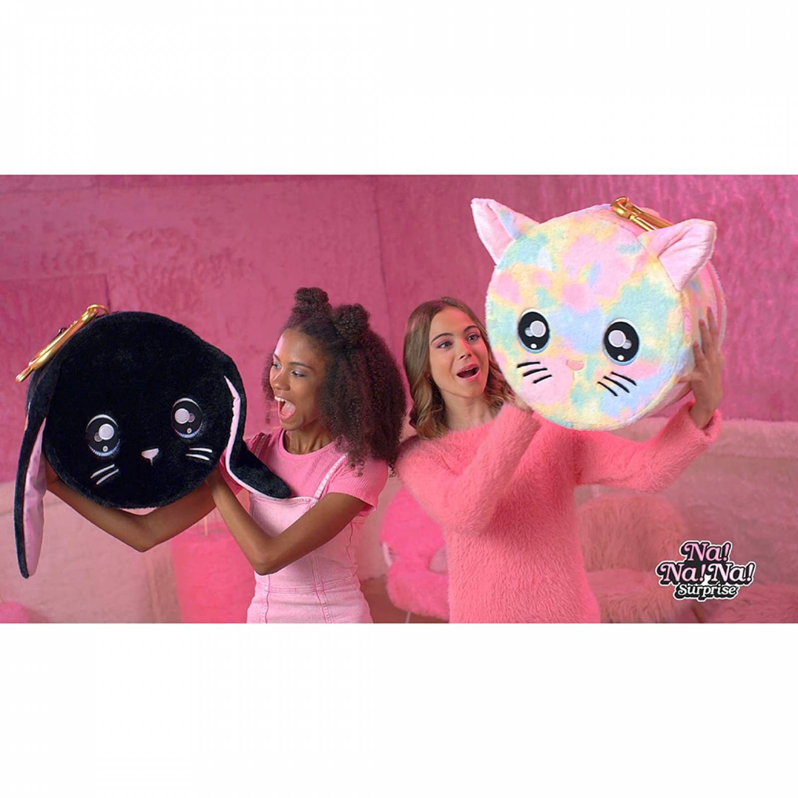 Na! Na! Na! Ultimate Surprise Black Bunny 