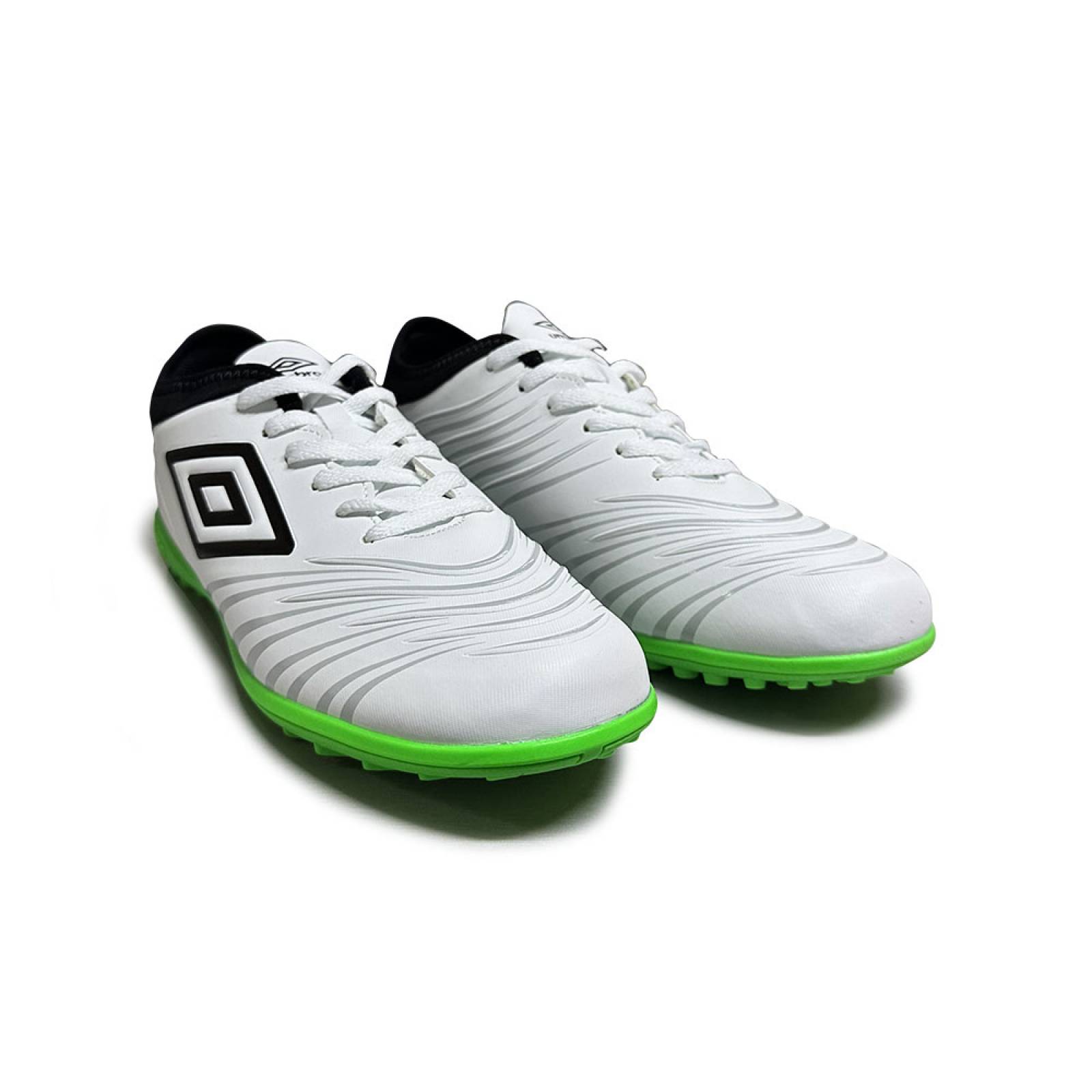 Tenis Futbol Rapido Turf Umbro TOCCARE III Blanco/Verde