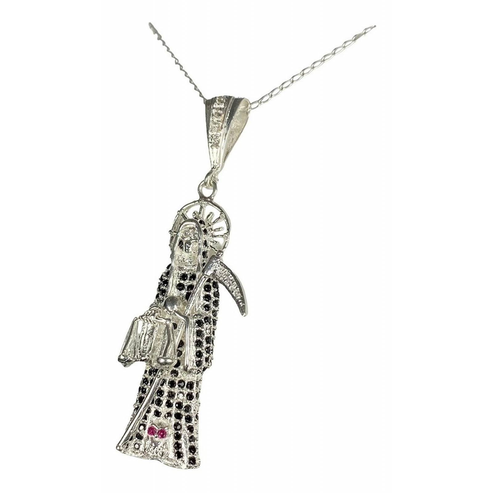 Medalla Santa Muerte Con Zirconias En Plata 925 + Cadena Alto/Ancho: 6.4 cm x 2.3 cm Plateado