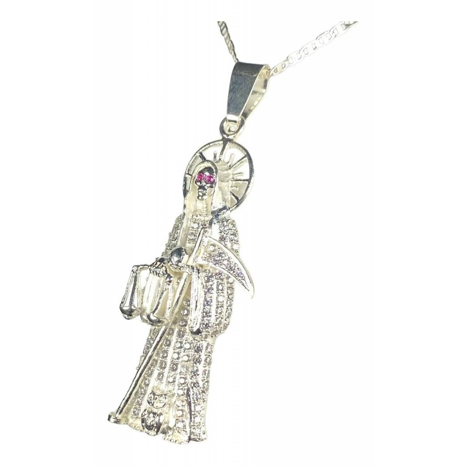 Medalla Santa Muerte Con Zirconias En Plata 925 + Cadena Alto/Ancho: 6.4 cm x 2.3 cm Blanco
