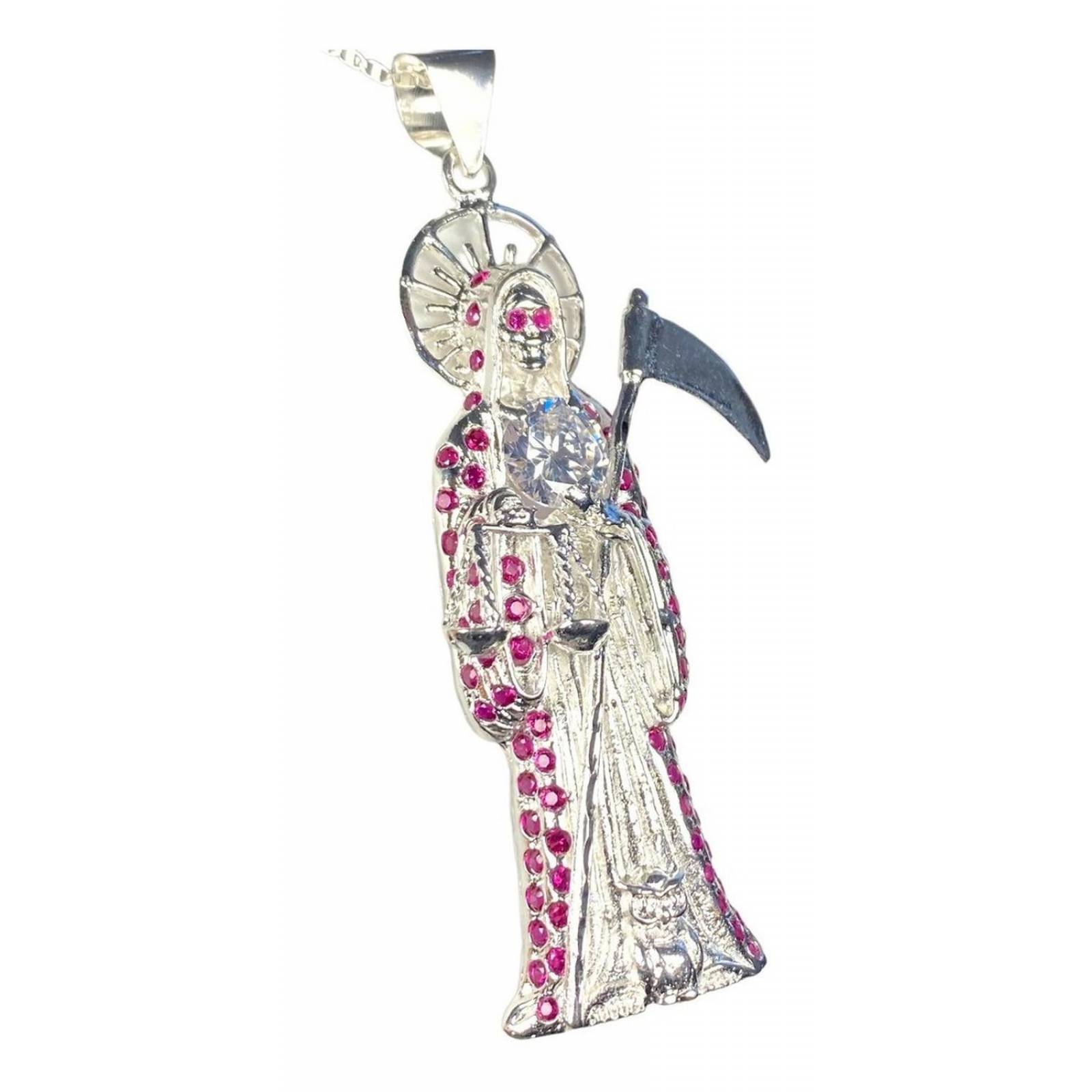 Dije Medalla Gigante Santa Muerte Con Zirconias En Plata 925 Alto/Ancho: 9 cm x 3.8 cm Fiusha