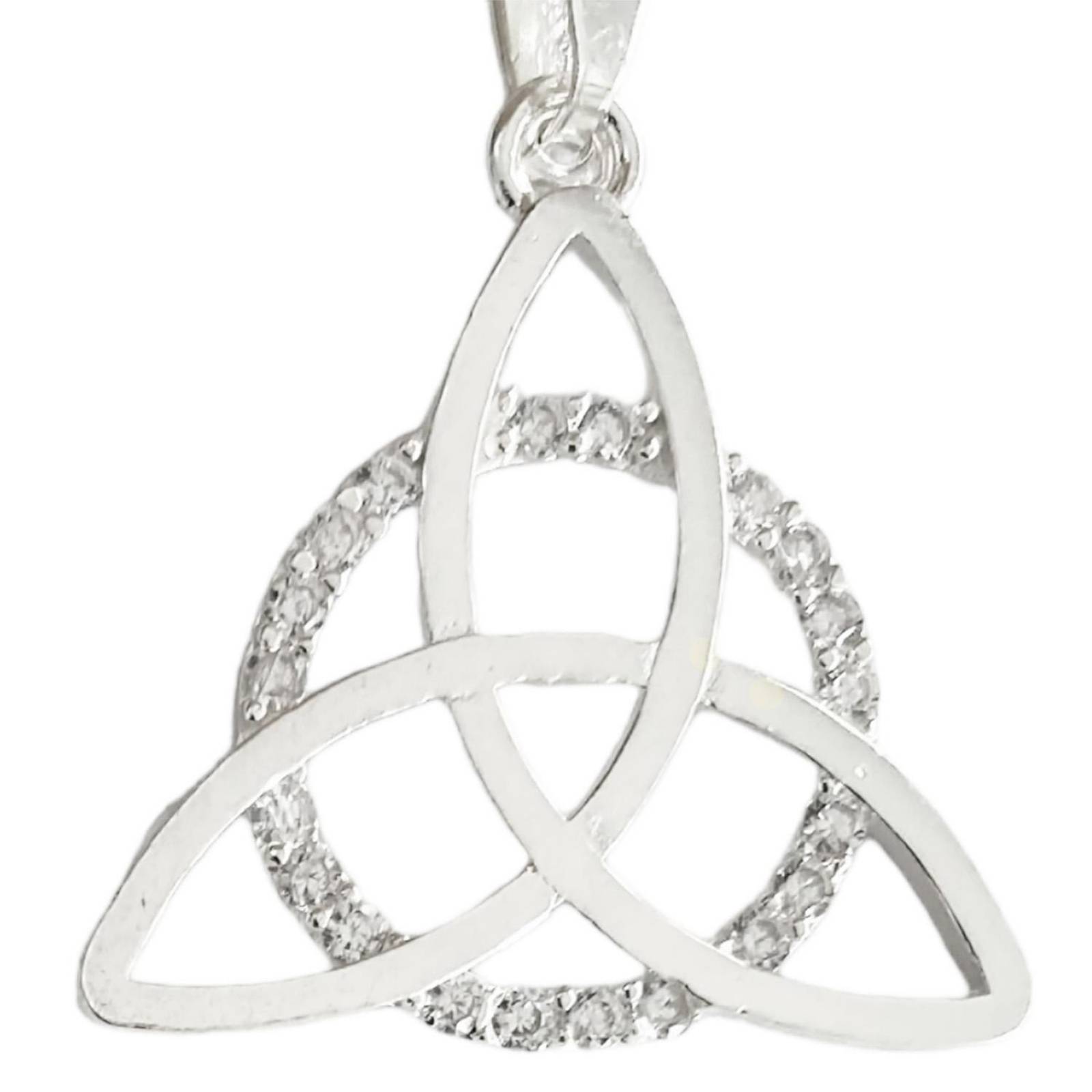 Dije Triqueta Celta Con Circulo Zirconias Plata Ley 925 3.4 cm x 2.1 cm Alto / Ancho 3.4 cm x 2.1 cm Blanco