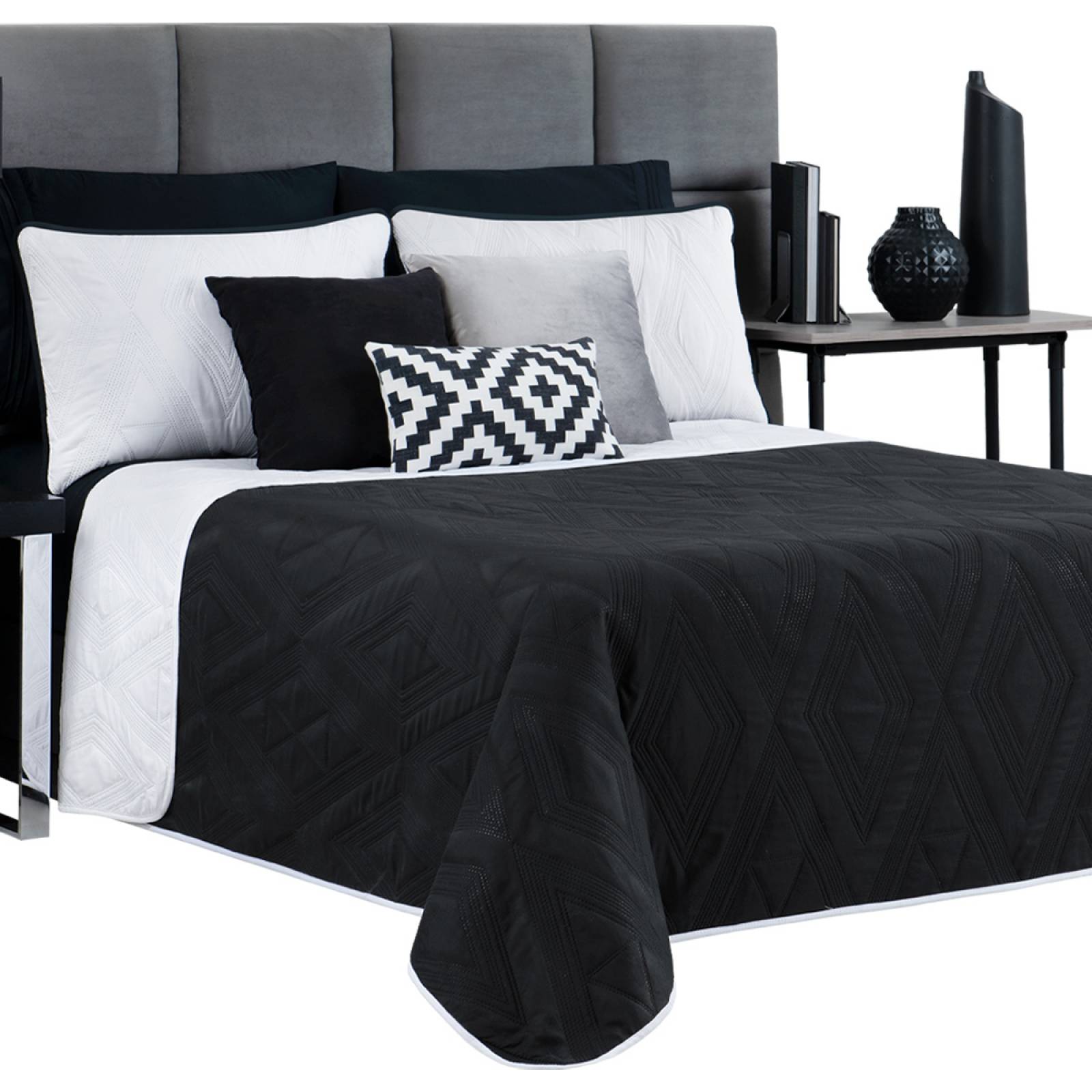 Edredón Ligero Individual Doble Vista con Funda Negro - Blanco REAL TEXTIL.