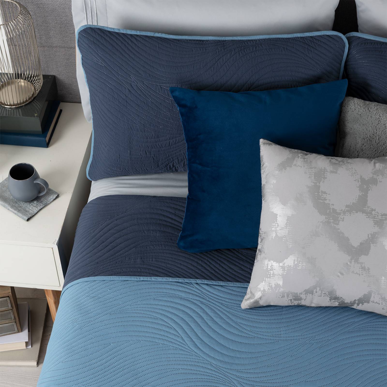 Edredón Ligero Matrimonial Doble Vista con Fundas Azul Marino - Azul REAL TEXTIL