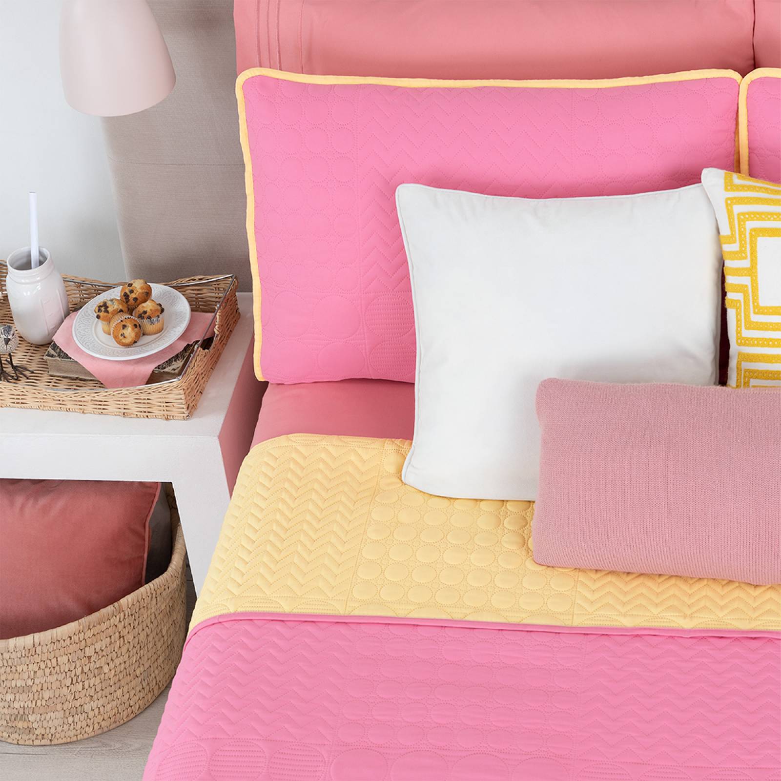 Edredón Ligero Matrimonial Doble Vista con Fundas Amarillo - Rosa REAL TEXTIL