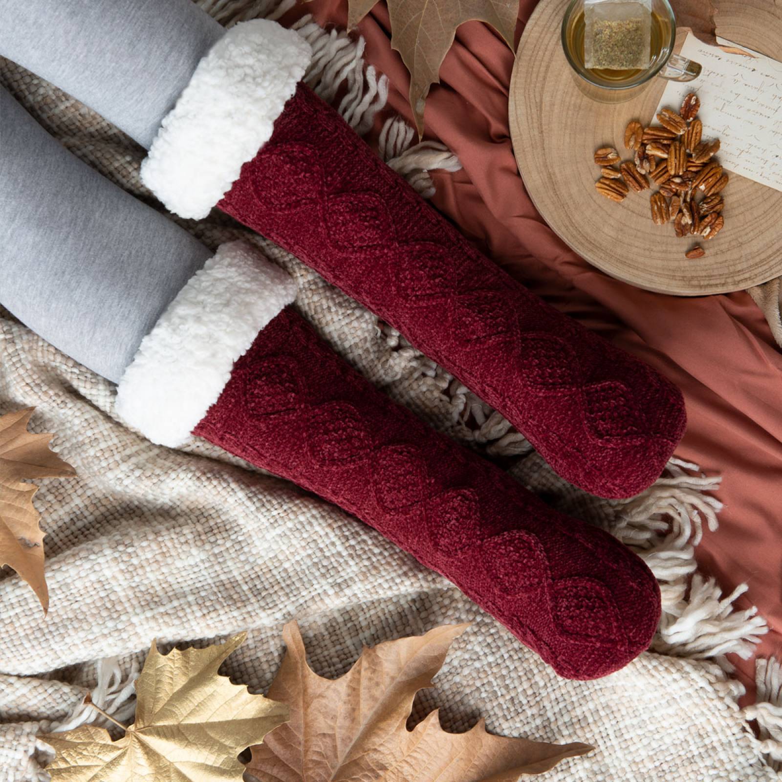 Calcetines Invernales Térmicos Pantuflas de Borrega para Invierno con Antiderrapante 1 Par Tinto REAL TEXTIL.