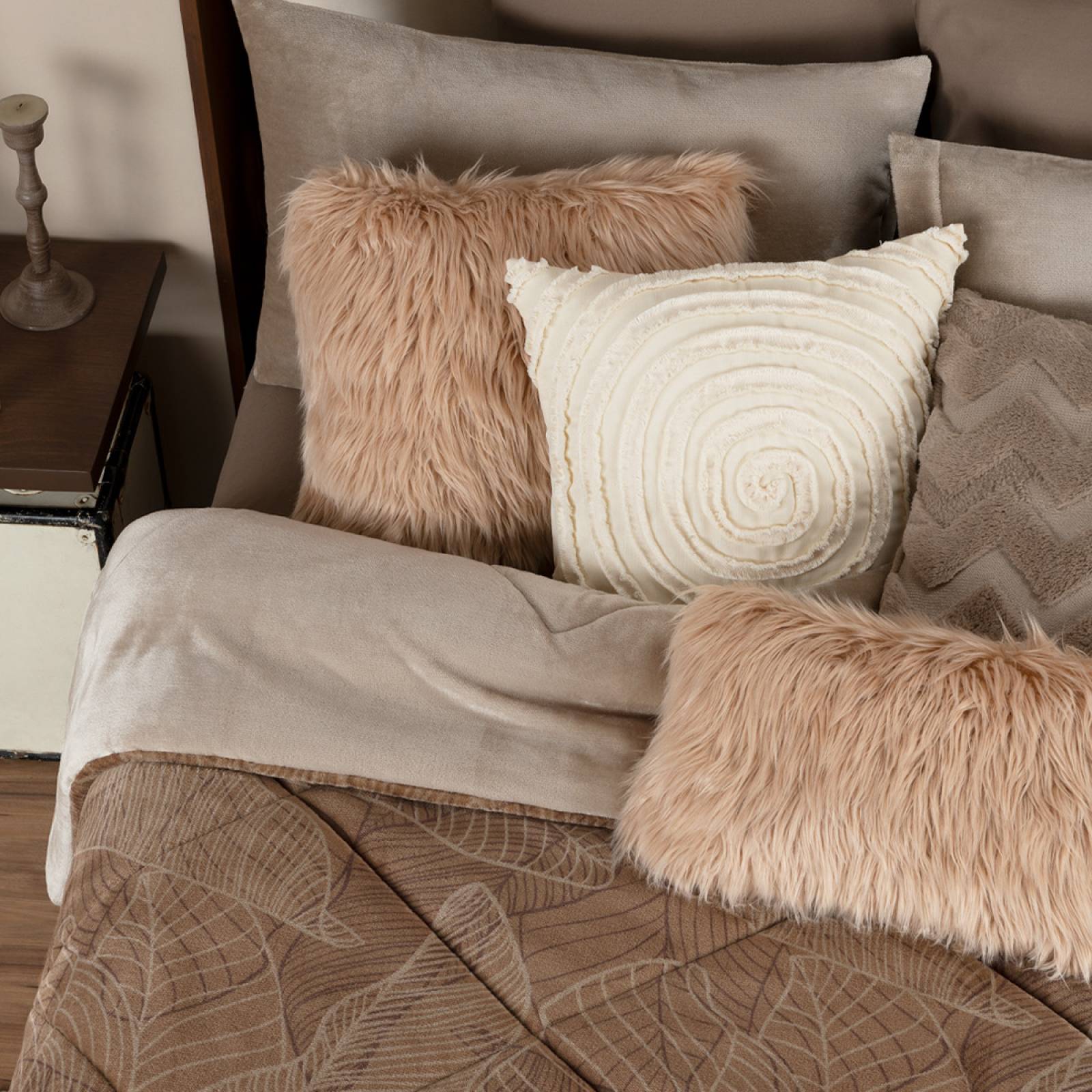 Cobertor Matrimonial Premium Edredón Inv + Fundas Elfa ESQUIMAL