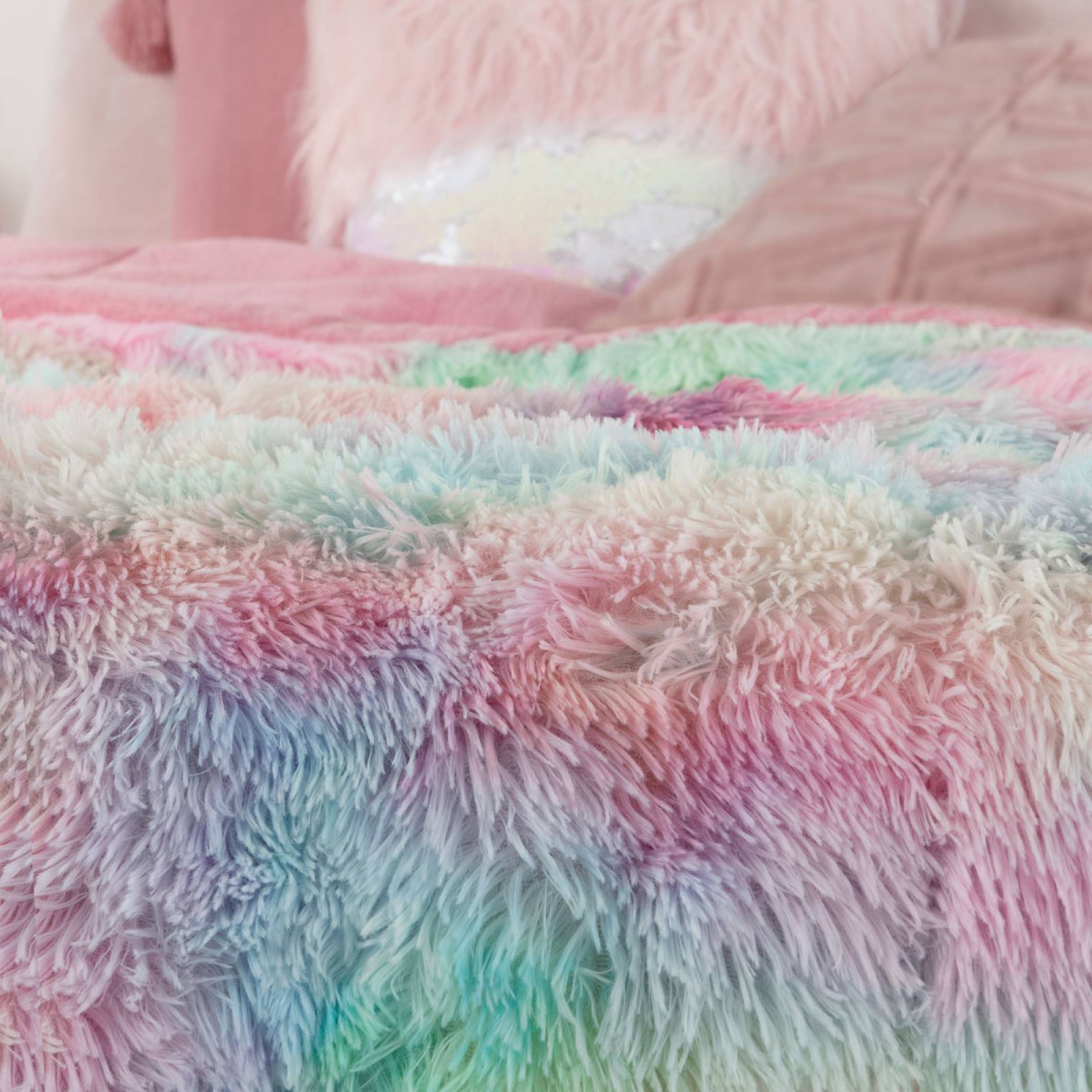 Cobertor Matrimonial Edredón Invernal Luxus Afelpado Alegre (multicolor) ESQUIMAL