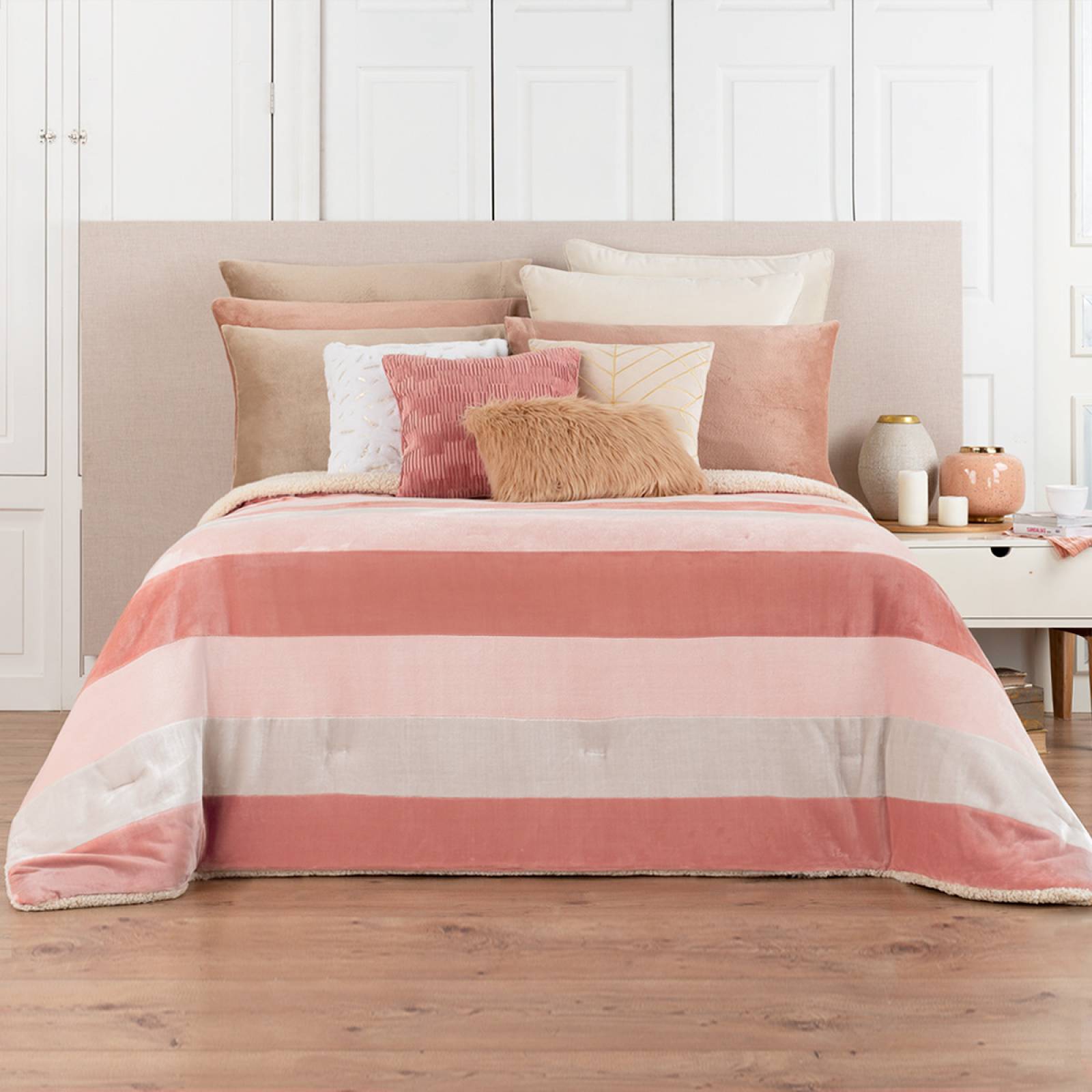 Cobertor Matrimonial Jumbo Edredón Invernal Luxus Afelpado Catia (rosa-beige) ESQUIMAL