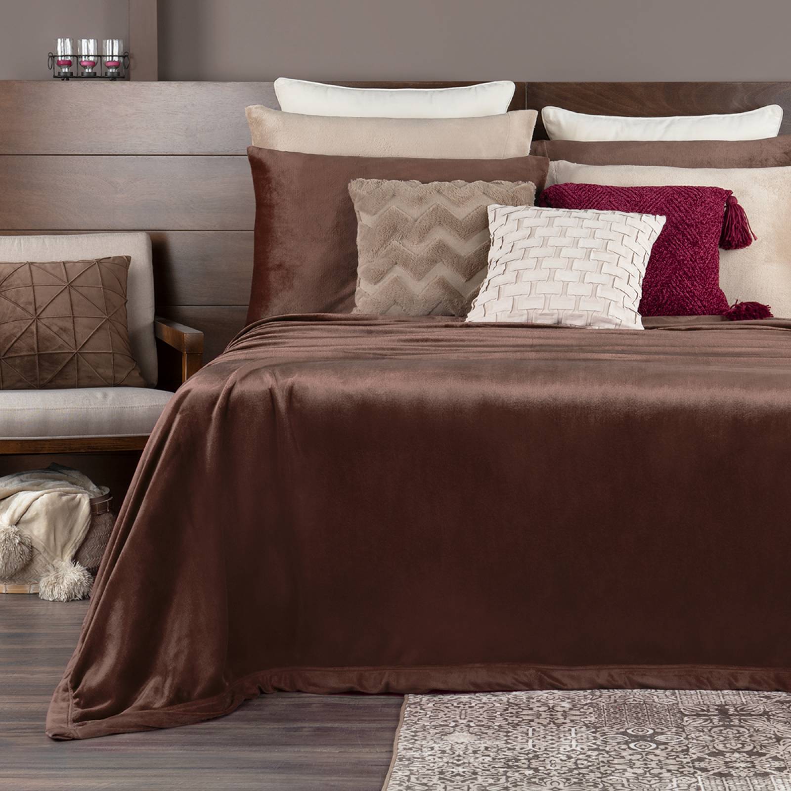 Cobertor Matrimonial Suave Liso Cobija Invernal Ligero para Todo el Año Bronce (Café) ESQUIMAL.