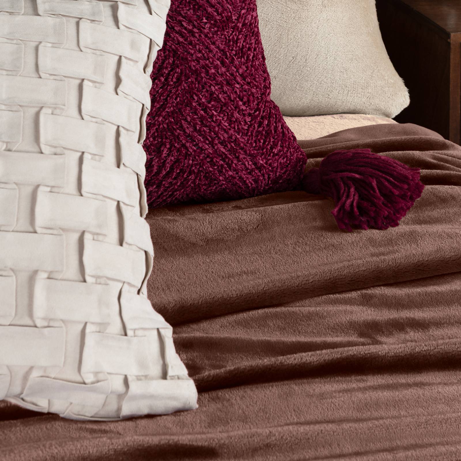 Cobertor King Size Liso Cobija Invernal Ligero Bronce (Café) ESQUIMAL