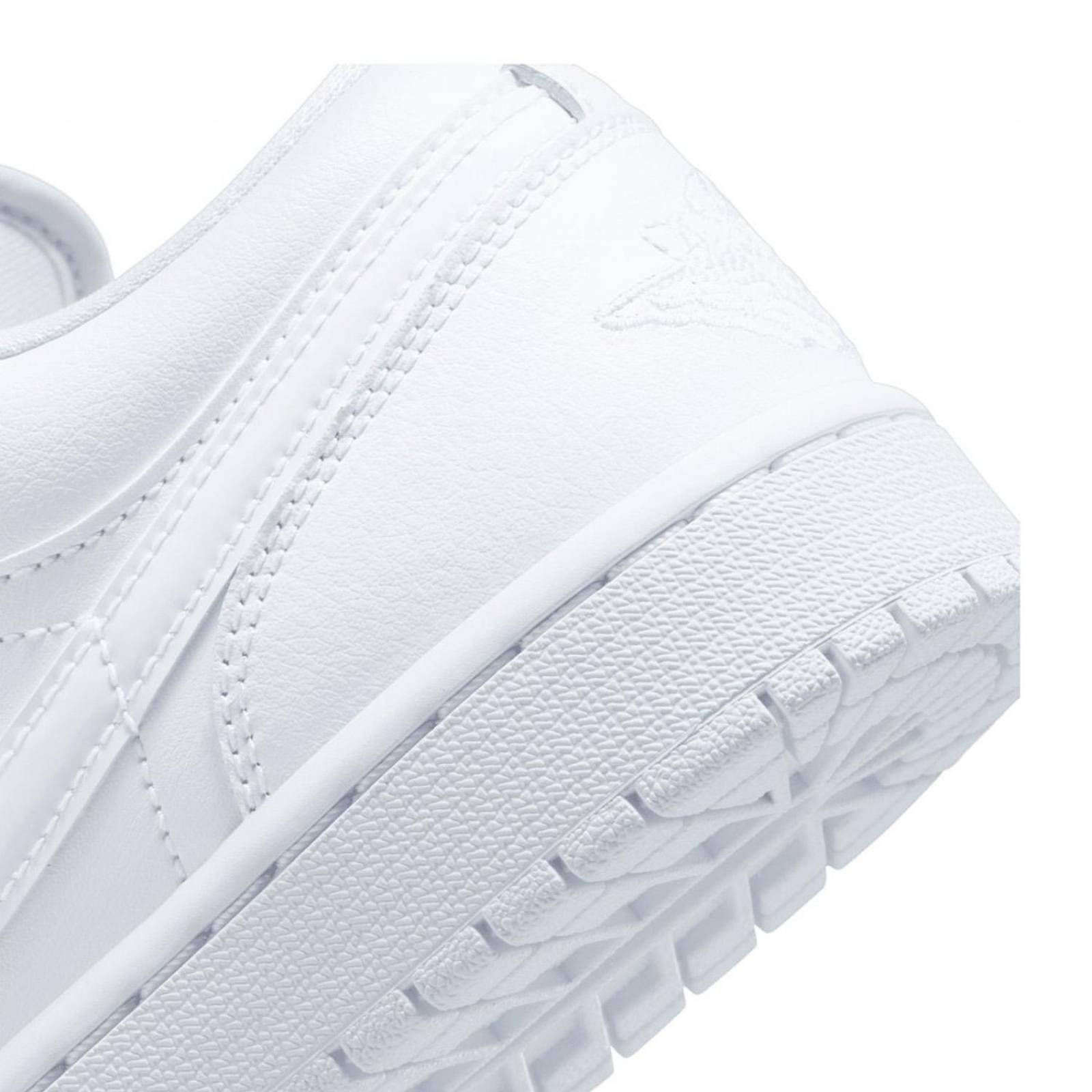 Tenis Air Jordan 1 Low Triple White 553558136 