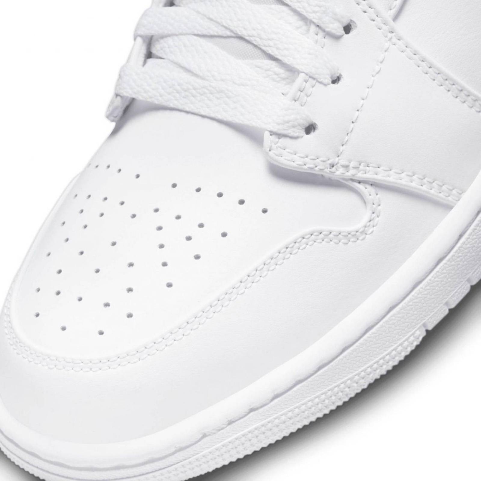 Tenis Air Jordan 1 Mid Triple White 554724136