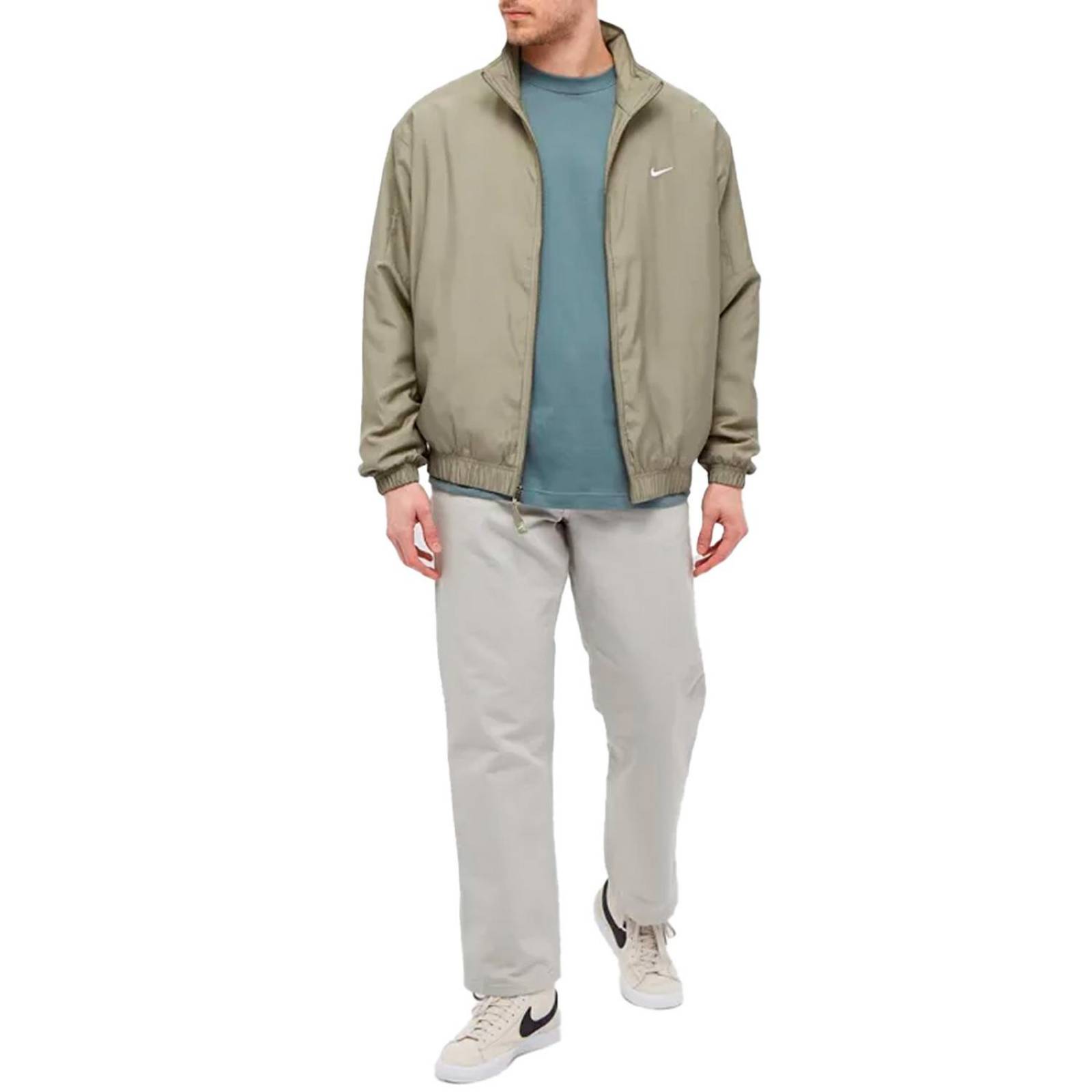Chamarra Nike Bomber Light Army DN1266320 