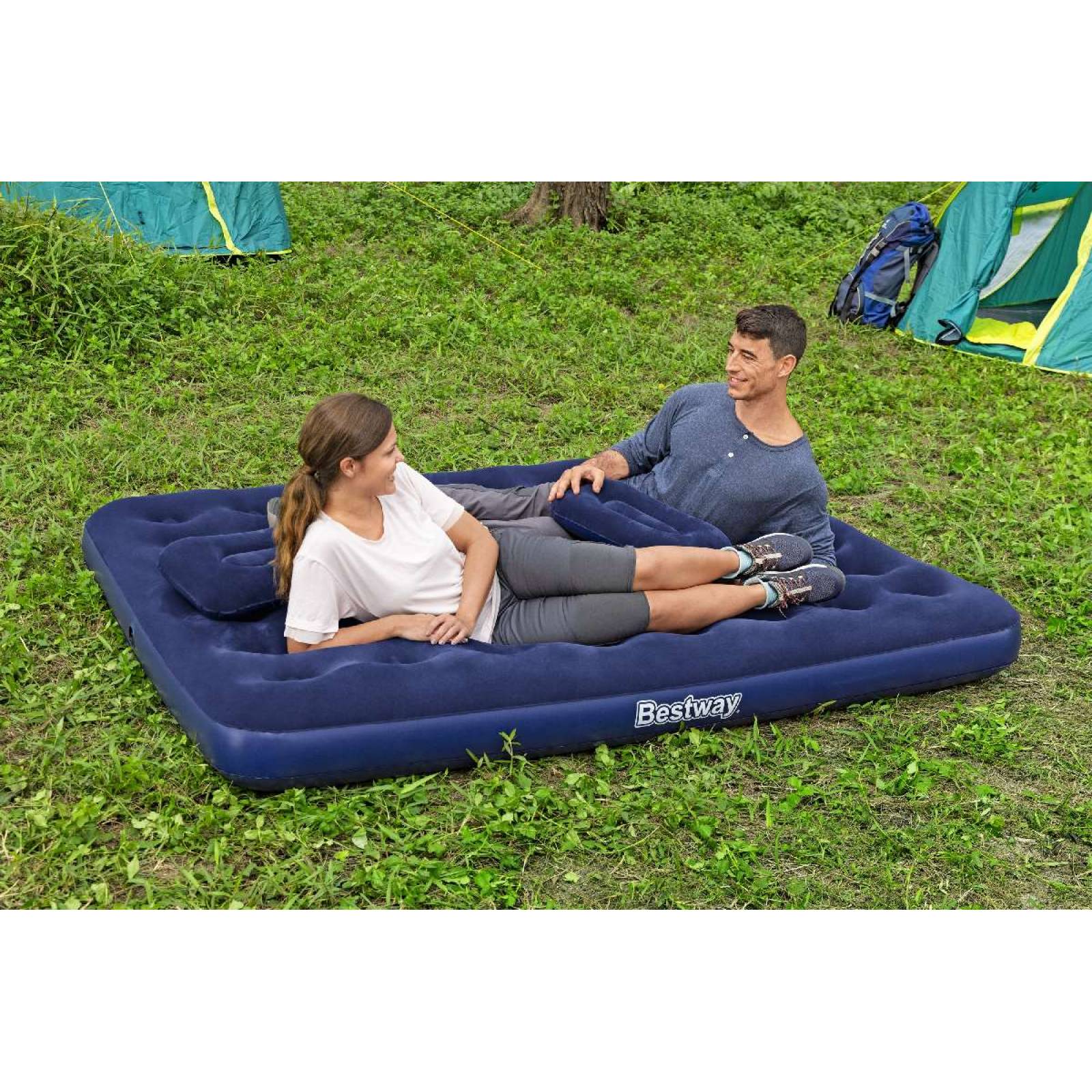 Colchon inflable queen con 2 almohadas y bomba 2.03x1.52x22cm Caja (1)