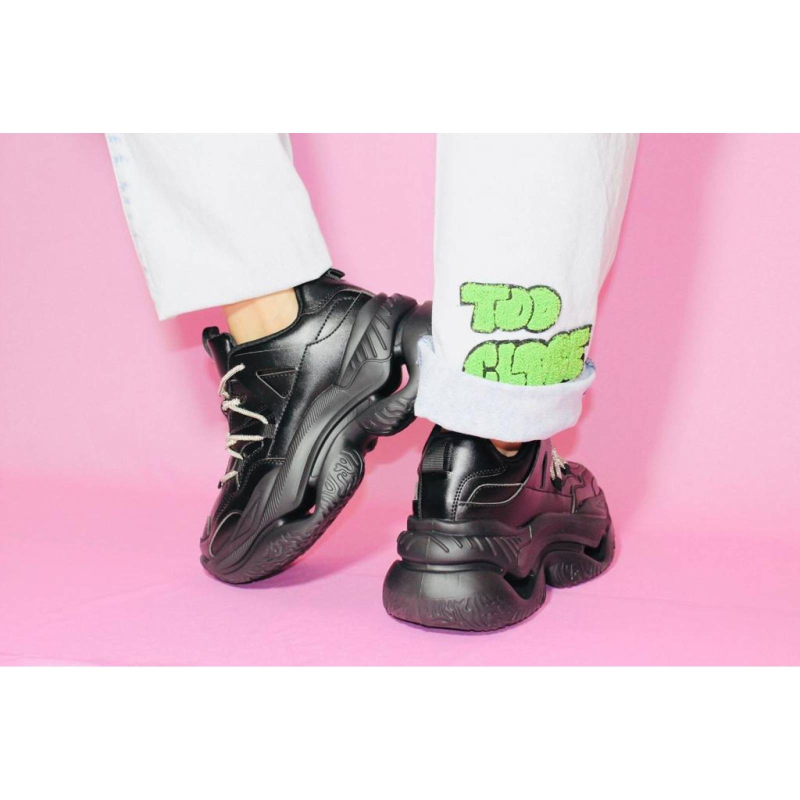 Tenis para Dama Mujer de Plataforma Chunky con Agujeta de Brillos Negros