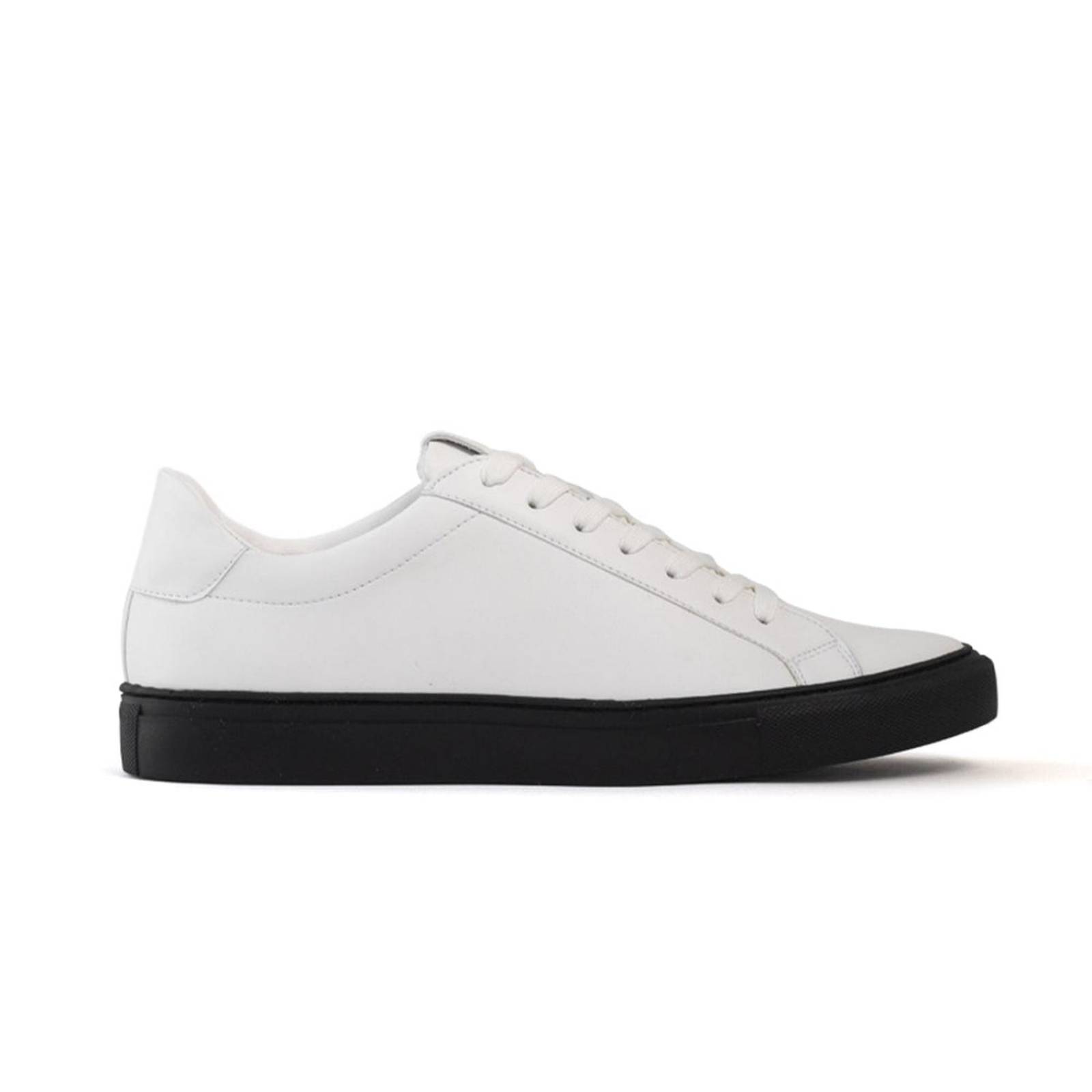 Viceversa Tenis color blanco con negro S23 