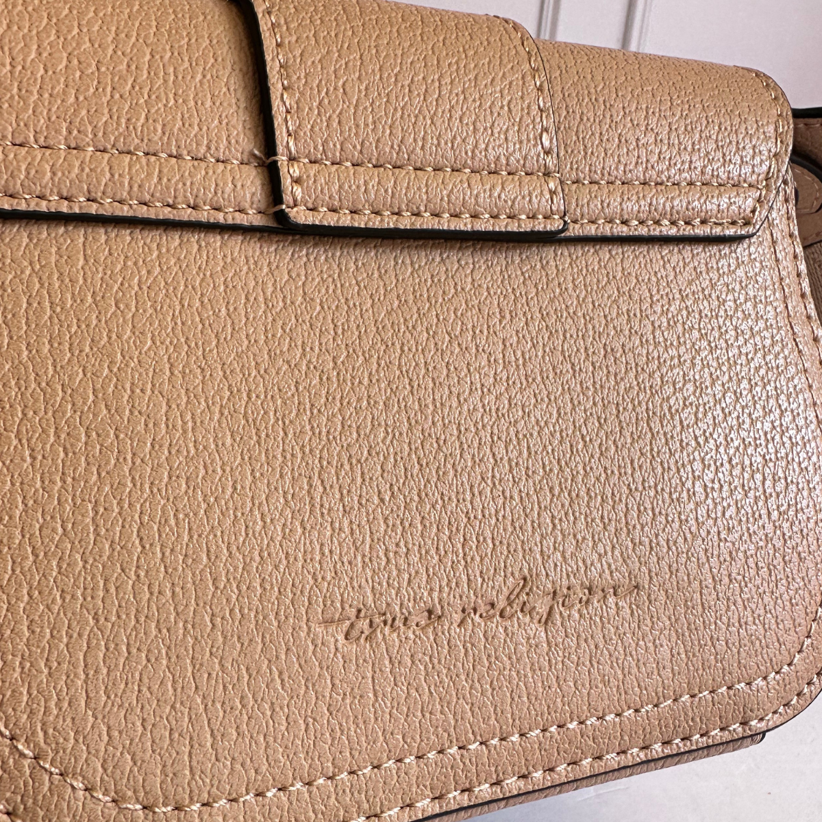 Crossbody True Religion