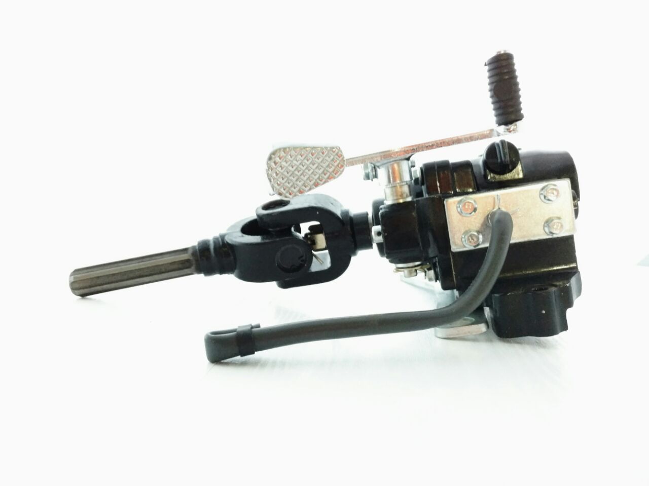 Caja de Reversa Transmisión Motocarro, Trimoto, Mototaxi flecha Salida a Cardan 20mm,  Entrada a flecha de motor 20mm