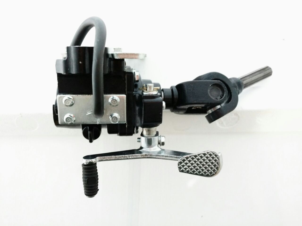 Caja de Reversa Transmisión Motocarro, Trimoto, Mototaxi flecha Salida a Cardan 20mm,  Entrada a flecha de motor 20mm