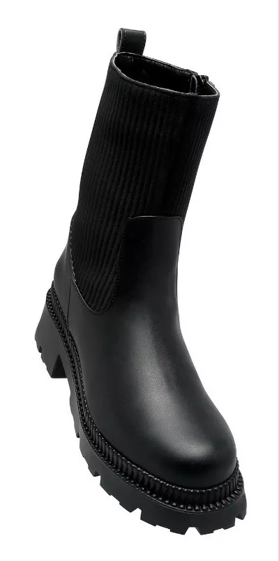 Bota negra larga tipo calcetín para dama
