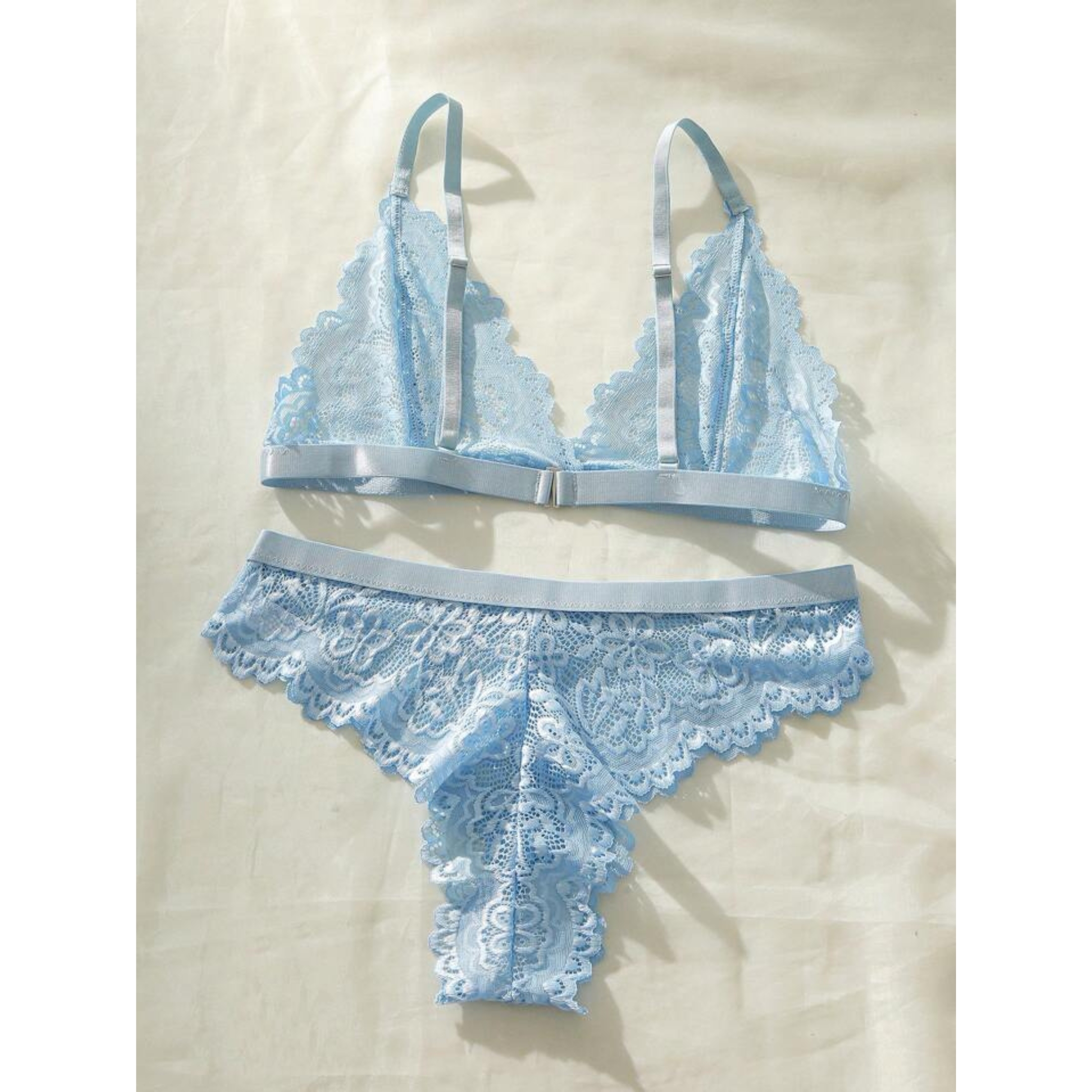 Set de lencería con encaje floral semitransparente con sujetador ajustable para mujer