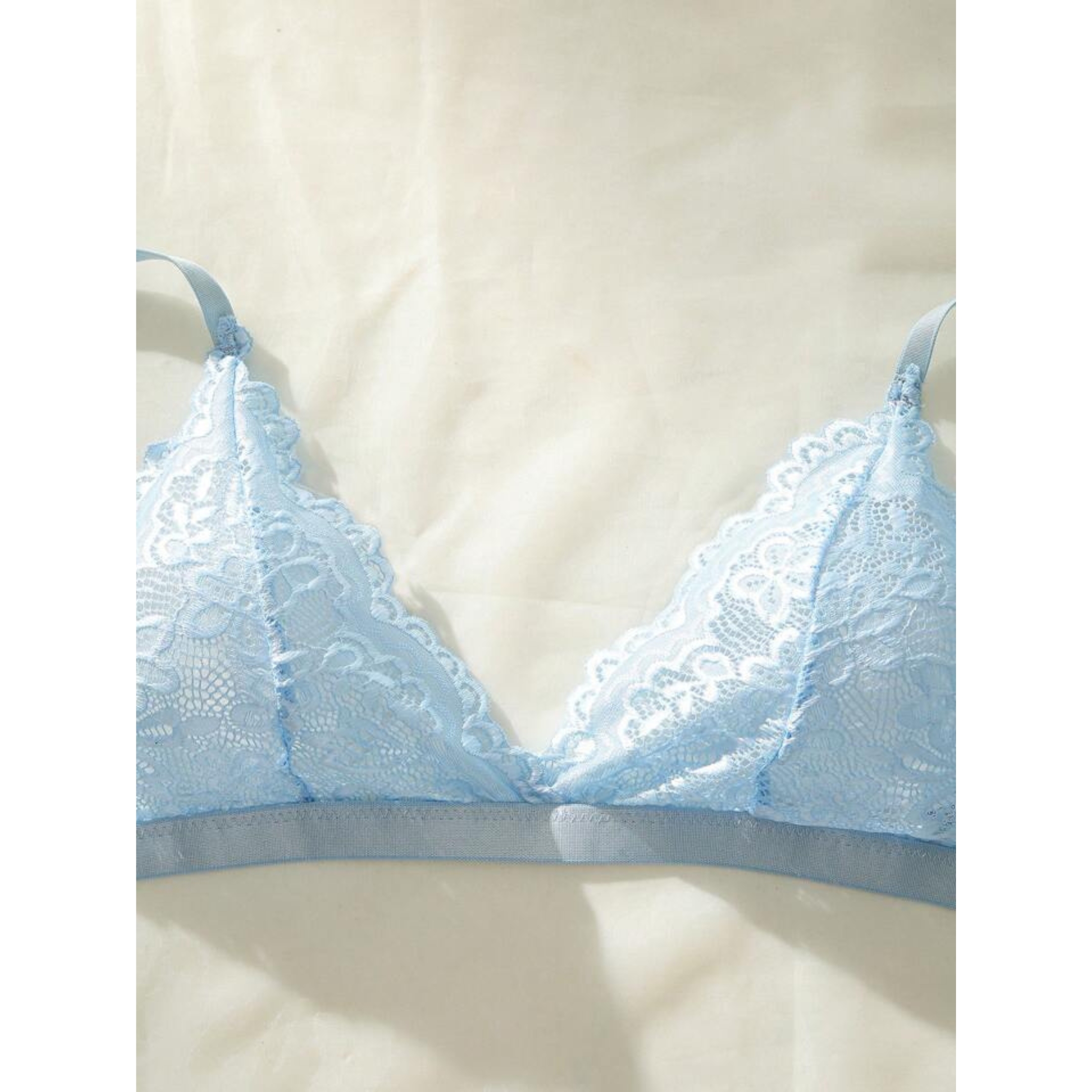 Set de lencería con encaje floral semitransparente con sujetador ajustable para mujer