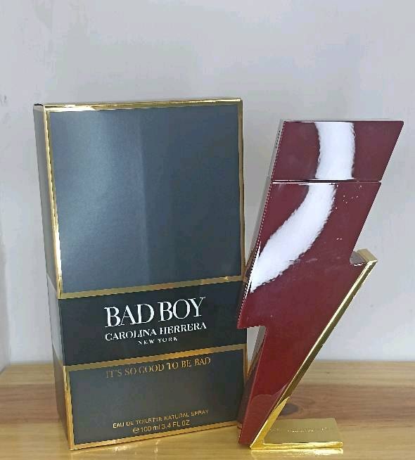 Perfume Bad Boy By Carolina Herrera Para Caballero 100 ml rojo