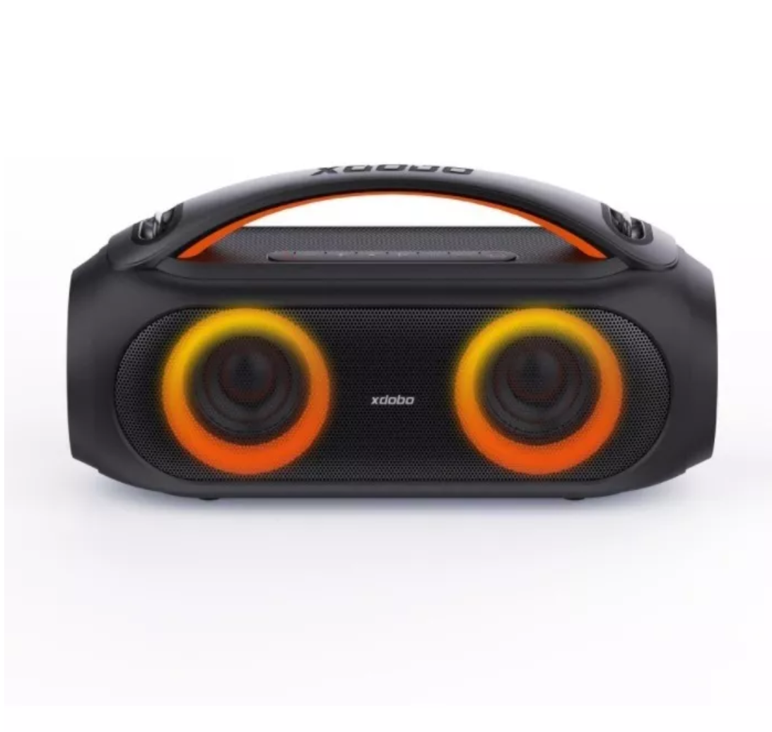 Bocina Plus portátil con bluetooth waterproof negra y gris