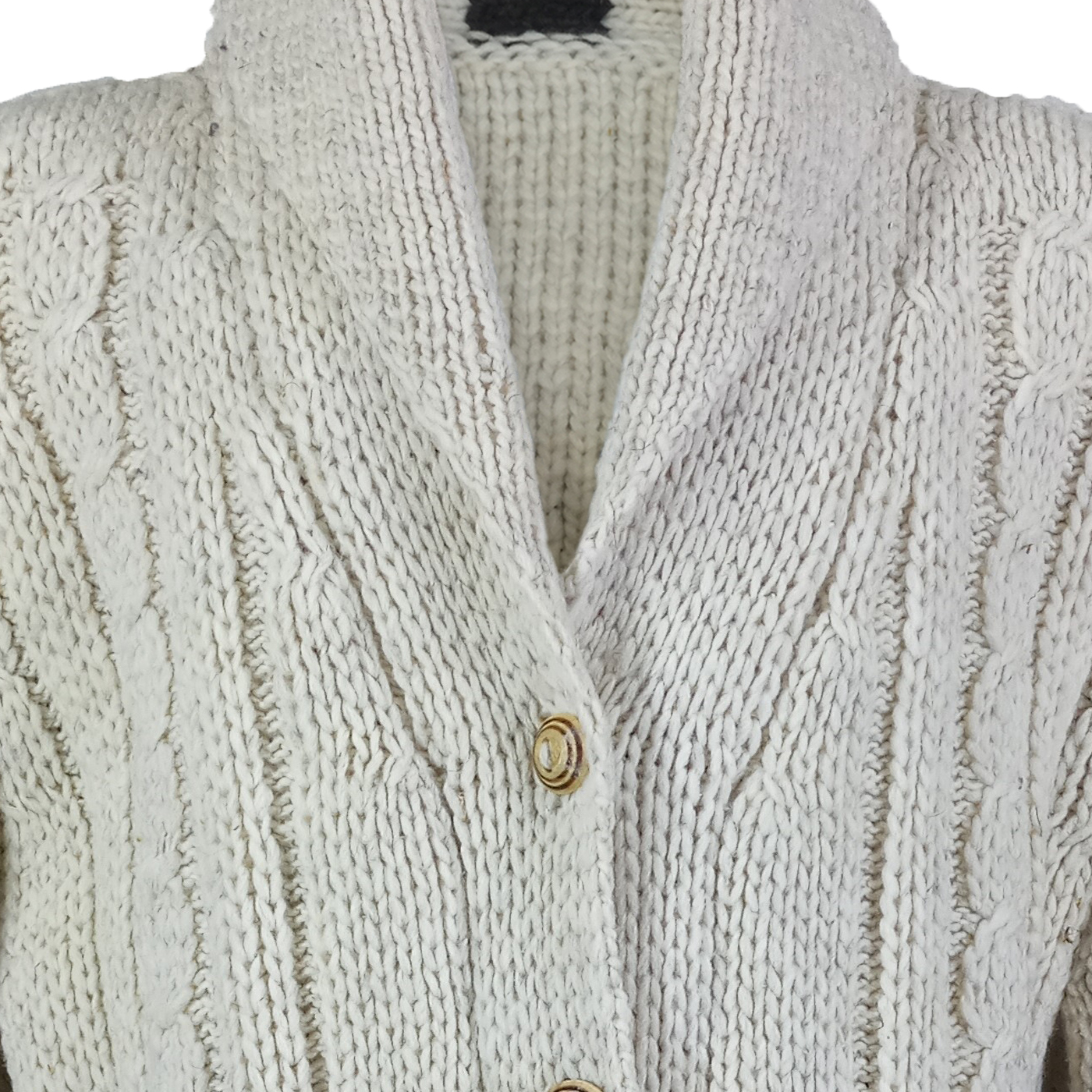 Suéter Abrigo de botónes Beige 100% lana natural.