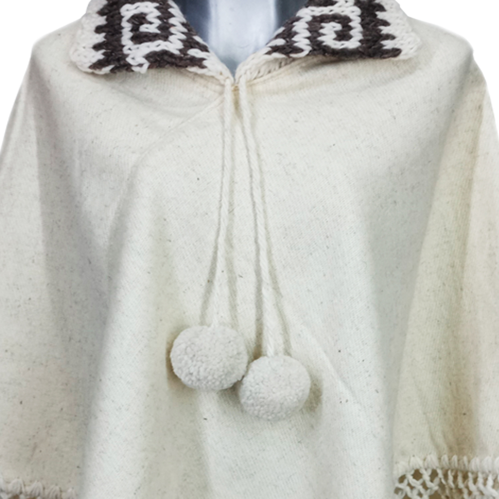 Capa Abrigo Kimono lana natural color veige