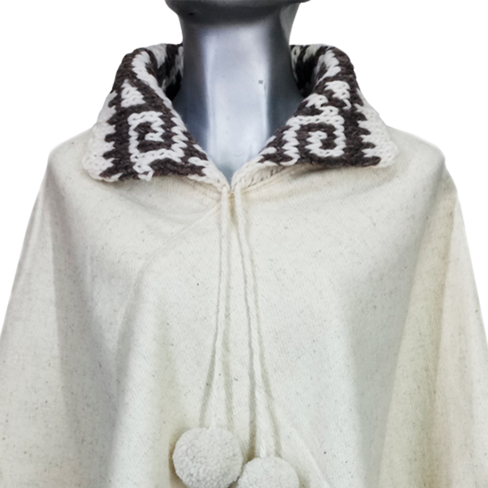 Capa Abrigo Kimono lana natural color veige