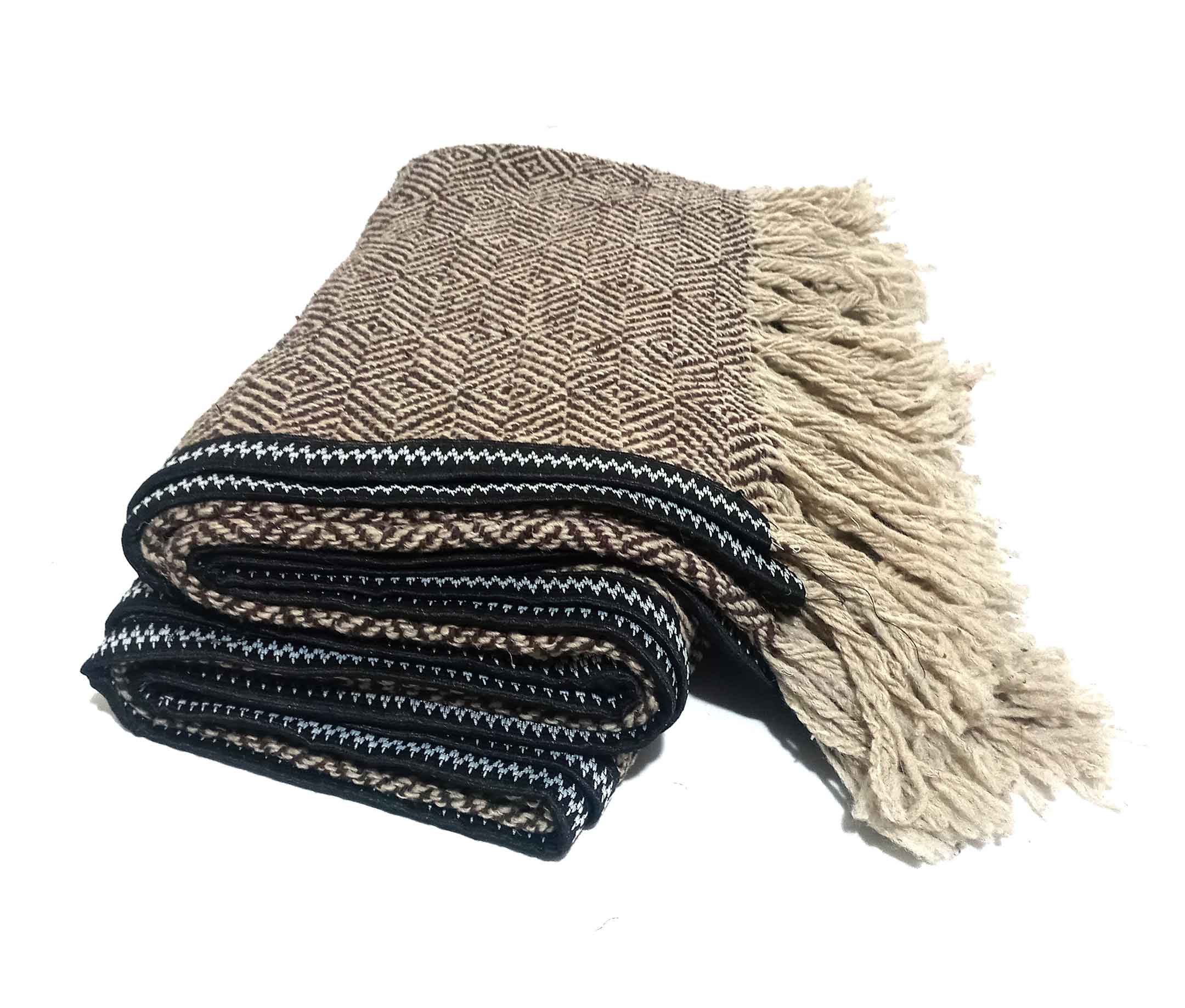 Cobija Colcha Cobertor Matrimonal 100% de lana natural de oveja con puntas.