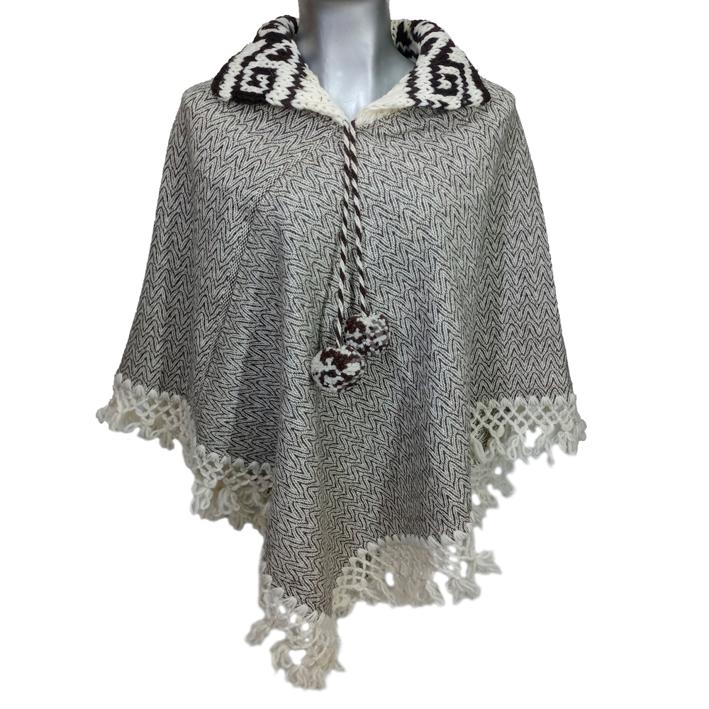 Capa Kimono con cuello tejido de lana natural de oveja 