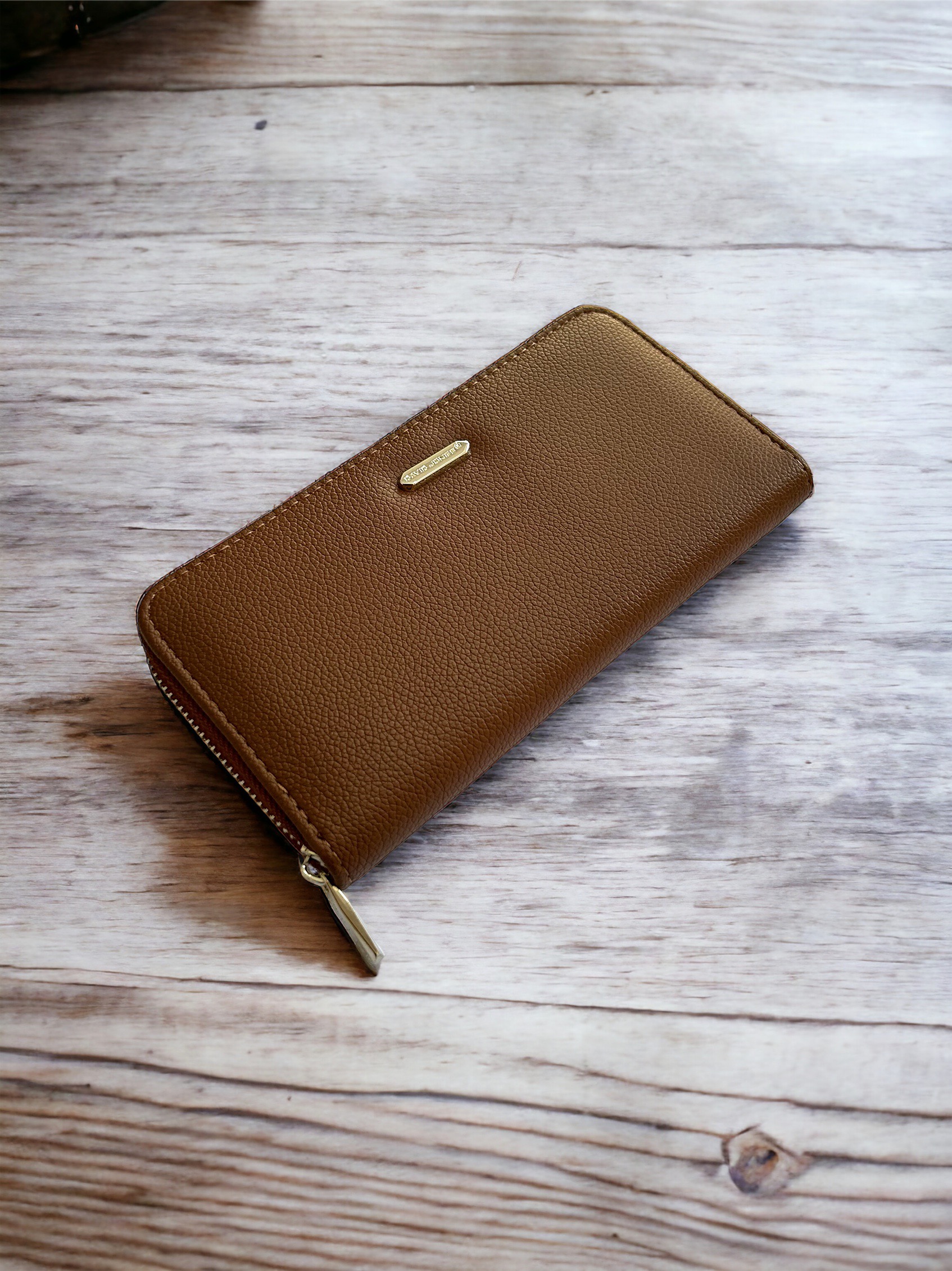 Cartera rectangular con varios compartimientos elegante para mujer de color café