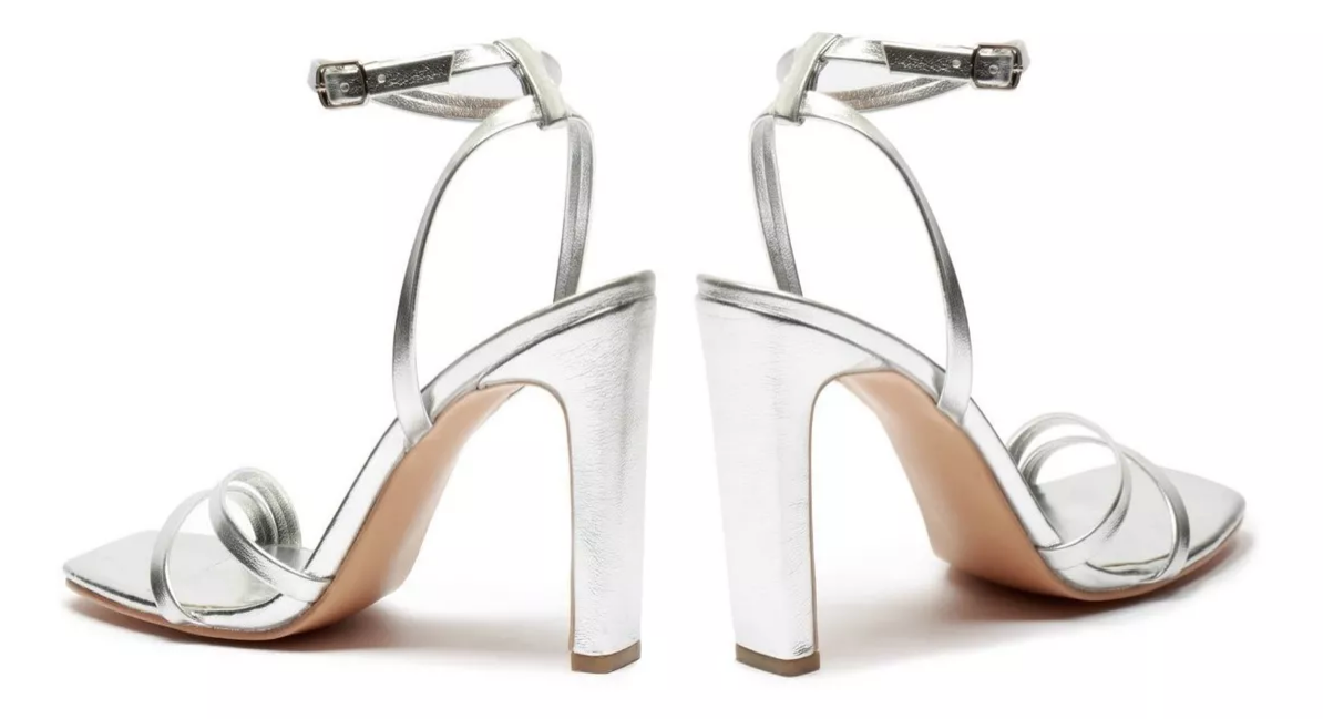 Sandalias de tacón color blanco elegantes para toda ocacion