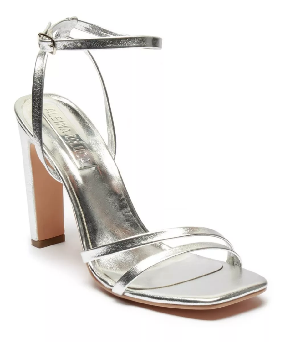 Sandalias de tacón color blanco elegantes para toda ocacion