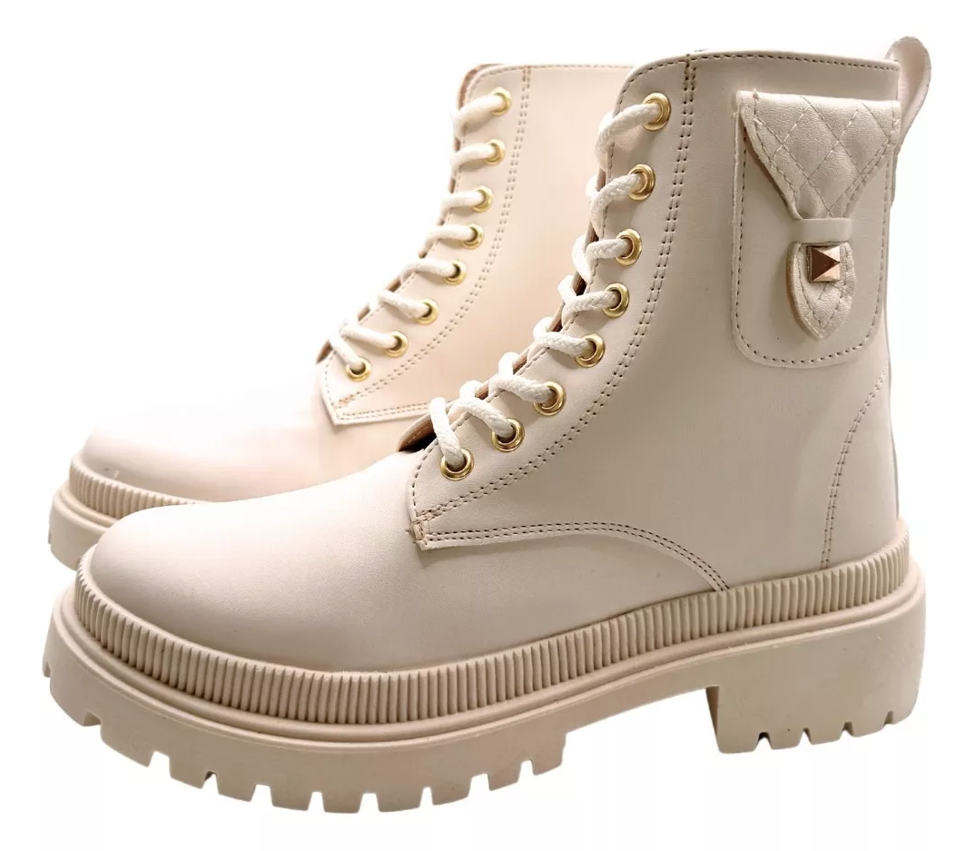 Botas para dama en color hueso con agujetas cómodas y bonitas