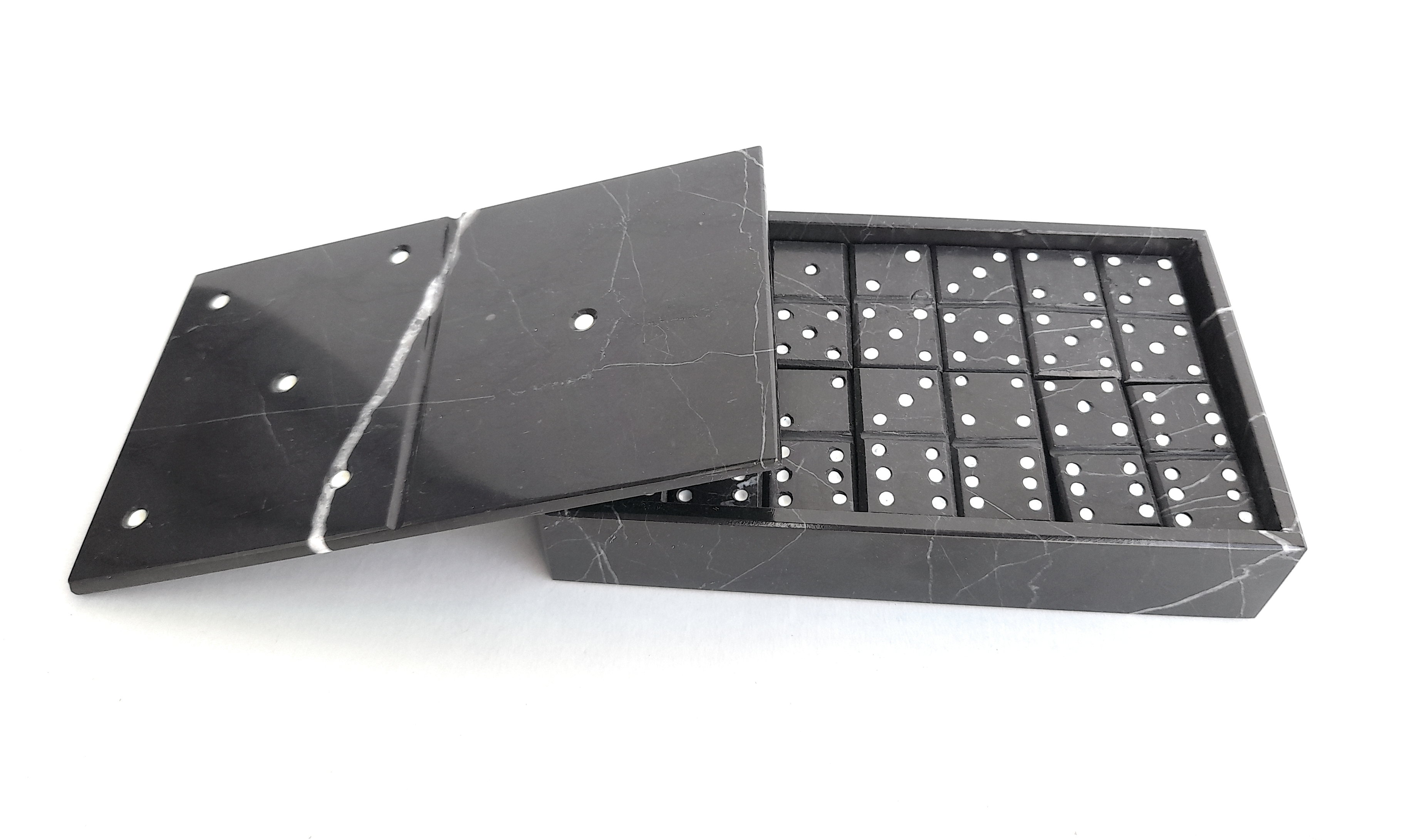 Domino de Marmol Negro Elegancia y distincion para regalar