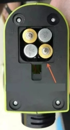 Afilador De Cuchillos O Tijeras Automático Y Eléctrico Verde.