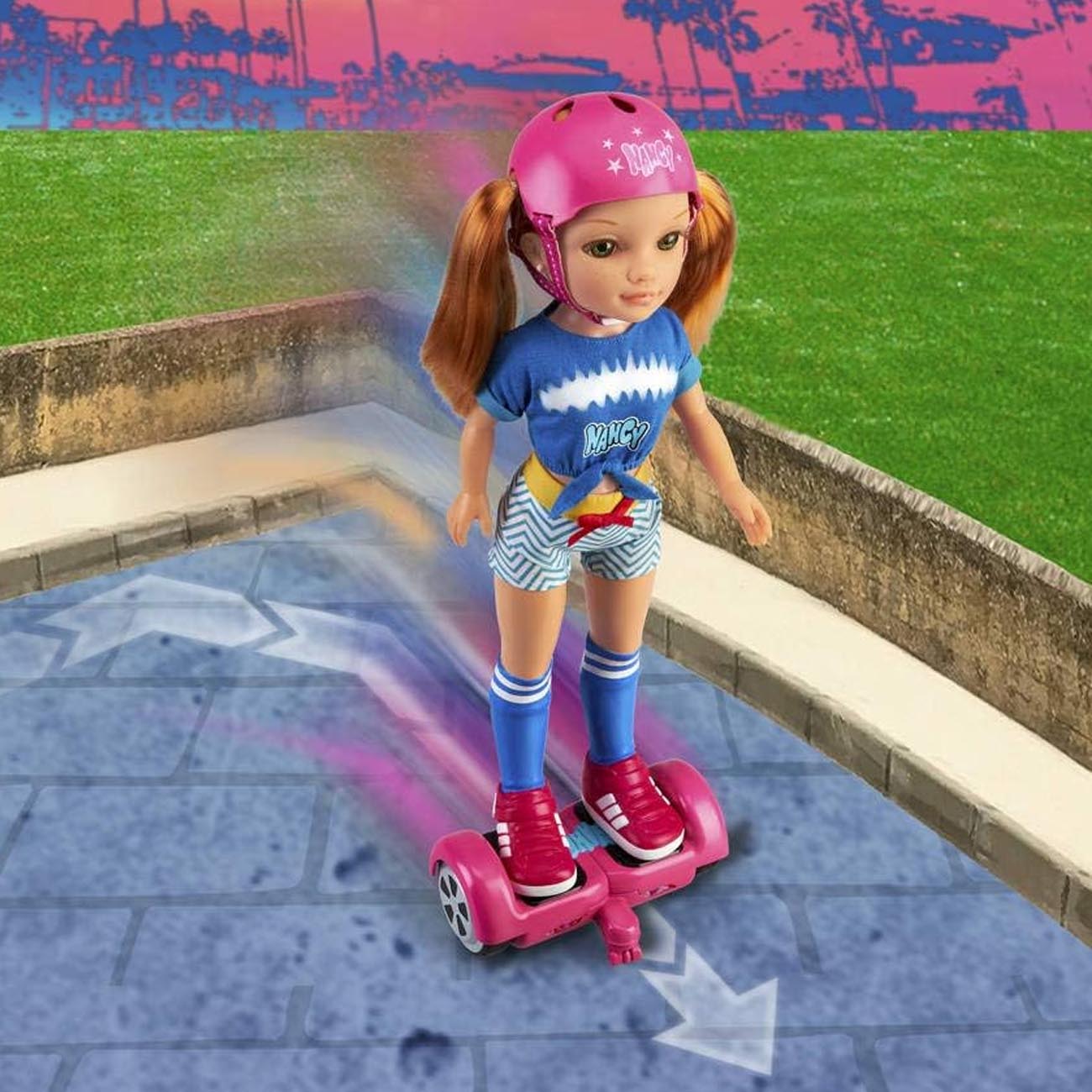 Nancy Famosa Un Día Con Patineta .