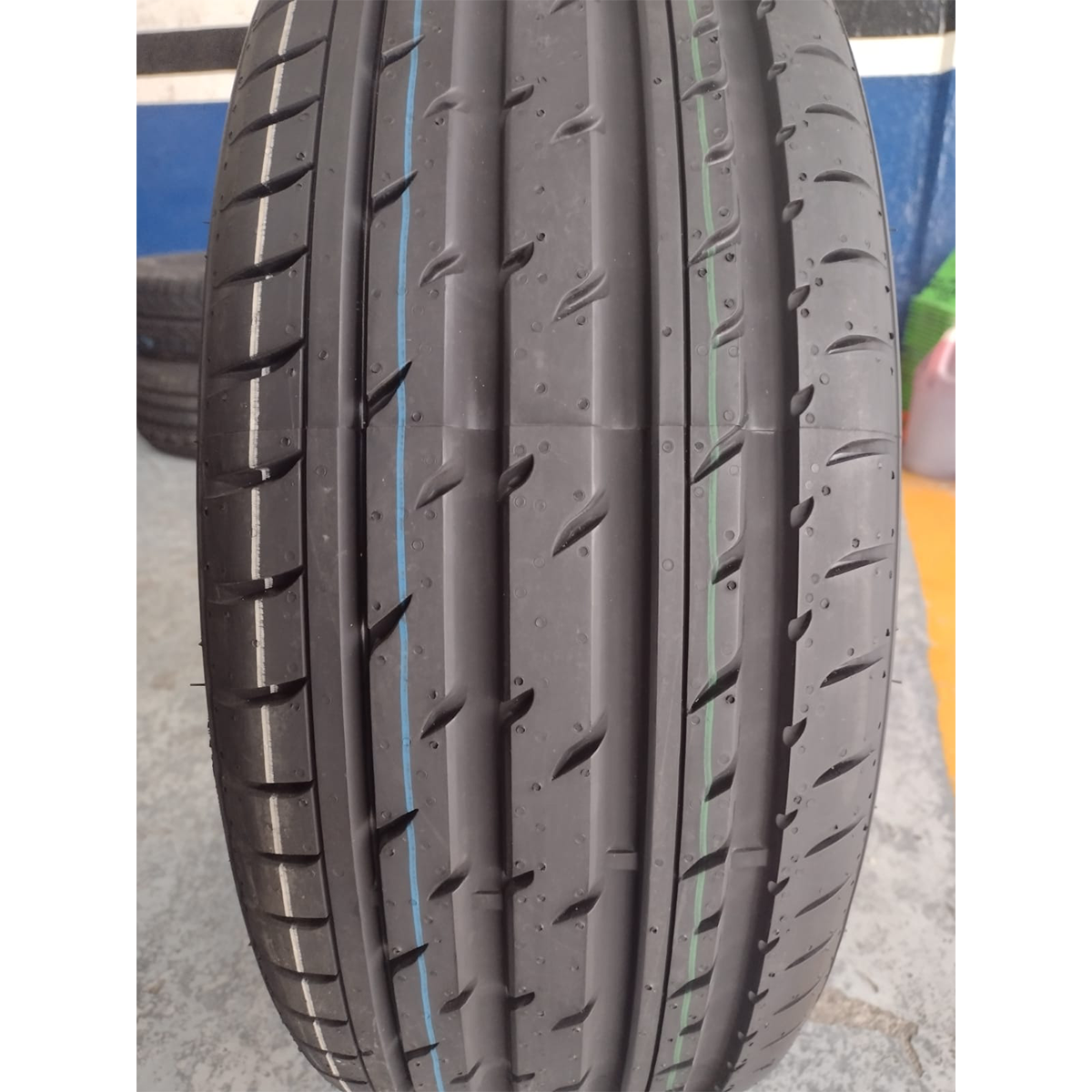 LLANTA 215/45R18 HAIDA HD927